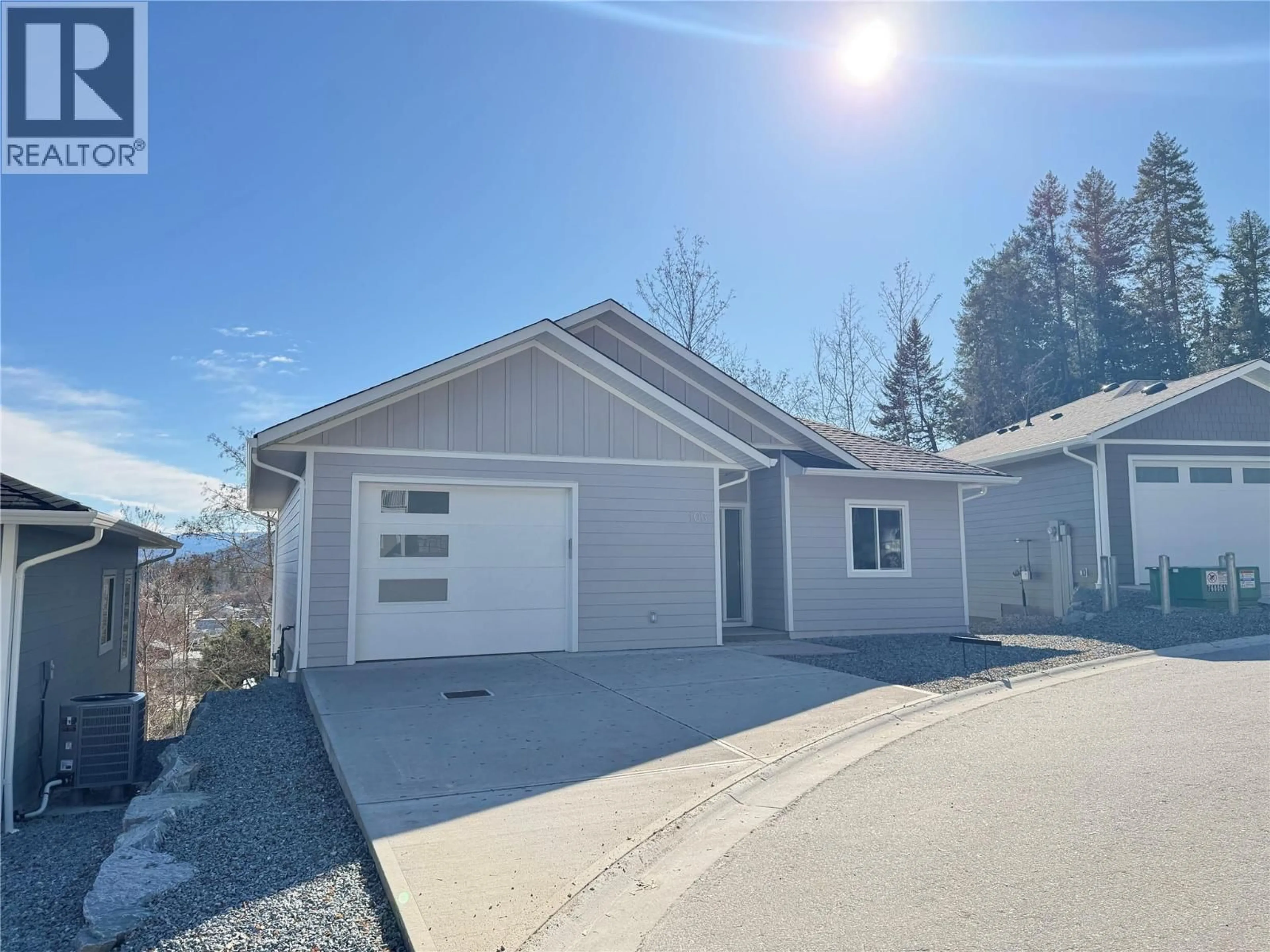 Home with vinyl exterior material, street for 103 - 806 CLIFF AVENUE, Enderby British Columbia V0E1V1