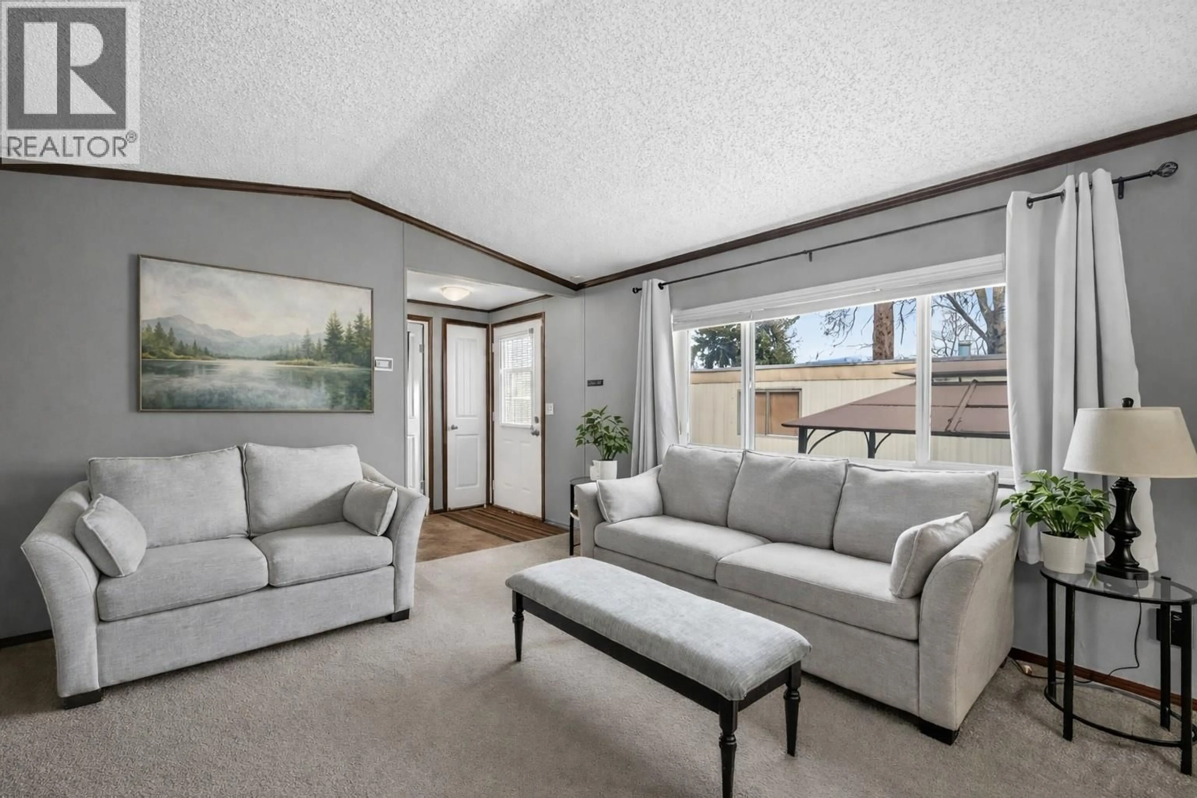 Living room with furniture, unknown for 39 - 3350 10 AVENUE NORTHEAST, Salmon Arm British Columbia V1E1J6