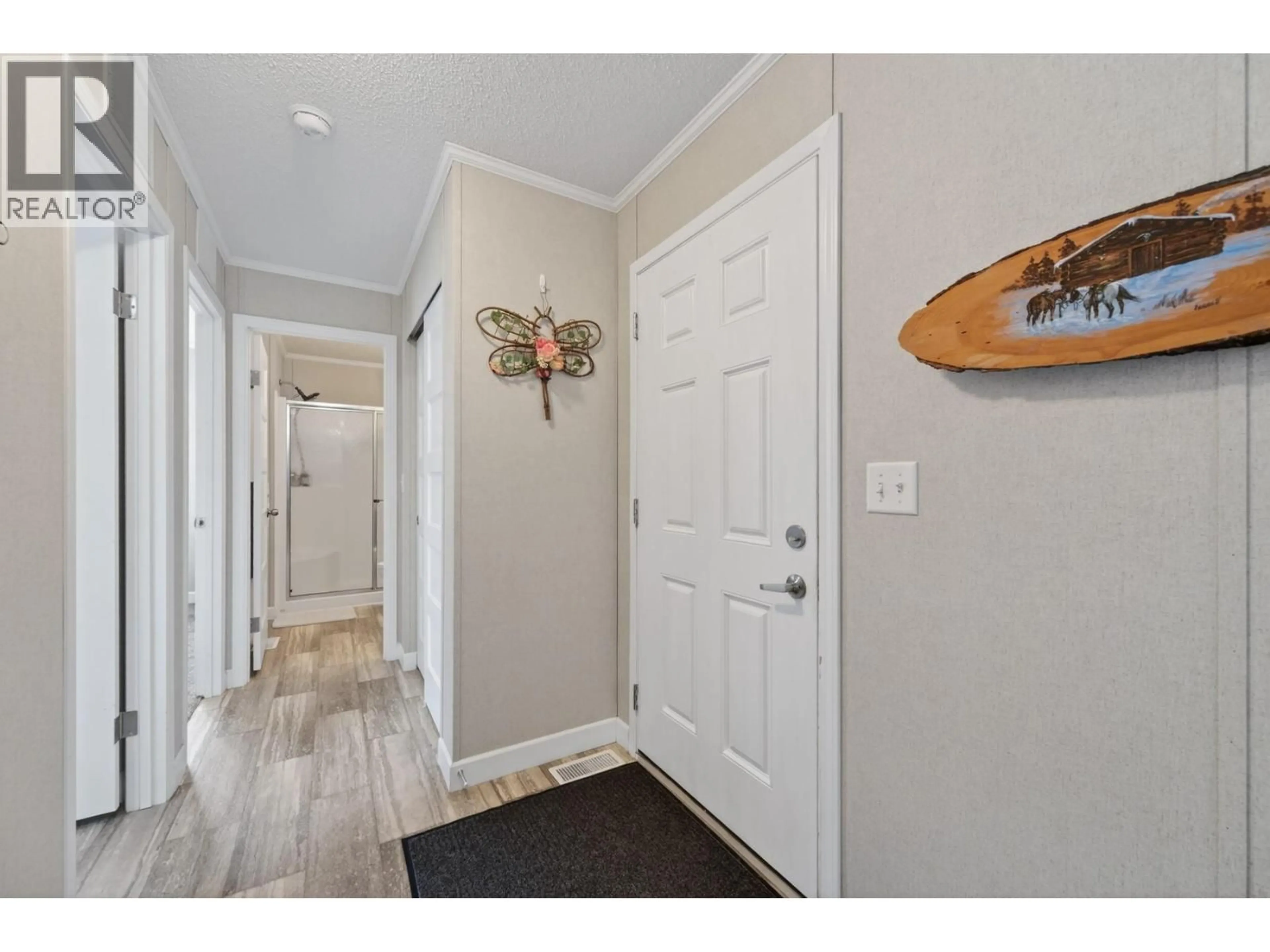 Indoor entryway for 107 - 5005 RIVER ROAD, Pritchard British Columbia V0E2P0