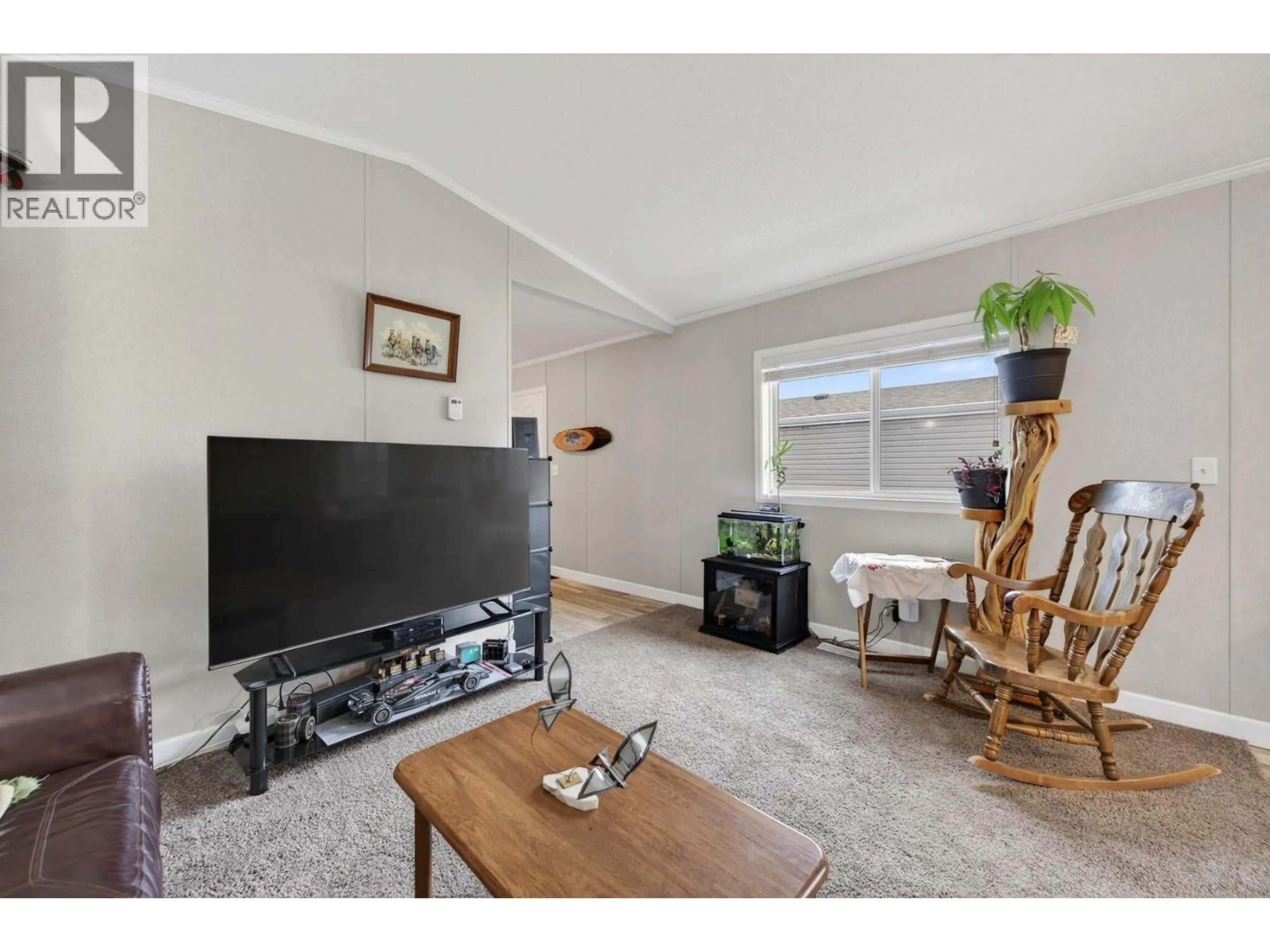 Living room with furniture, unknown for 107 - 5005 RIVER ROAD, Pritchard British Columbia V0E2P0