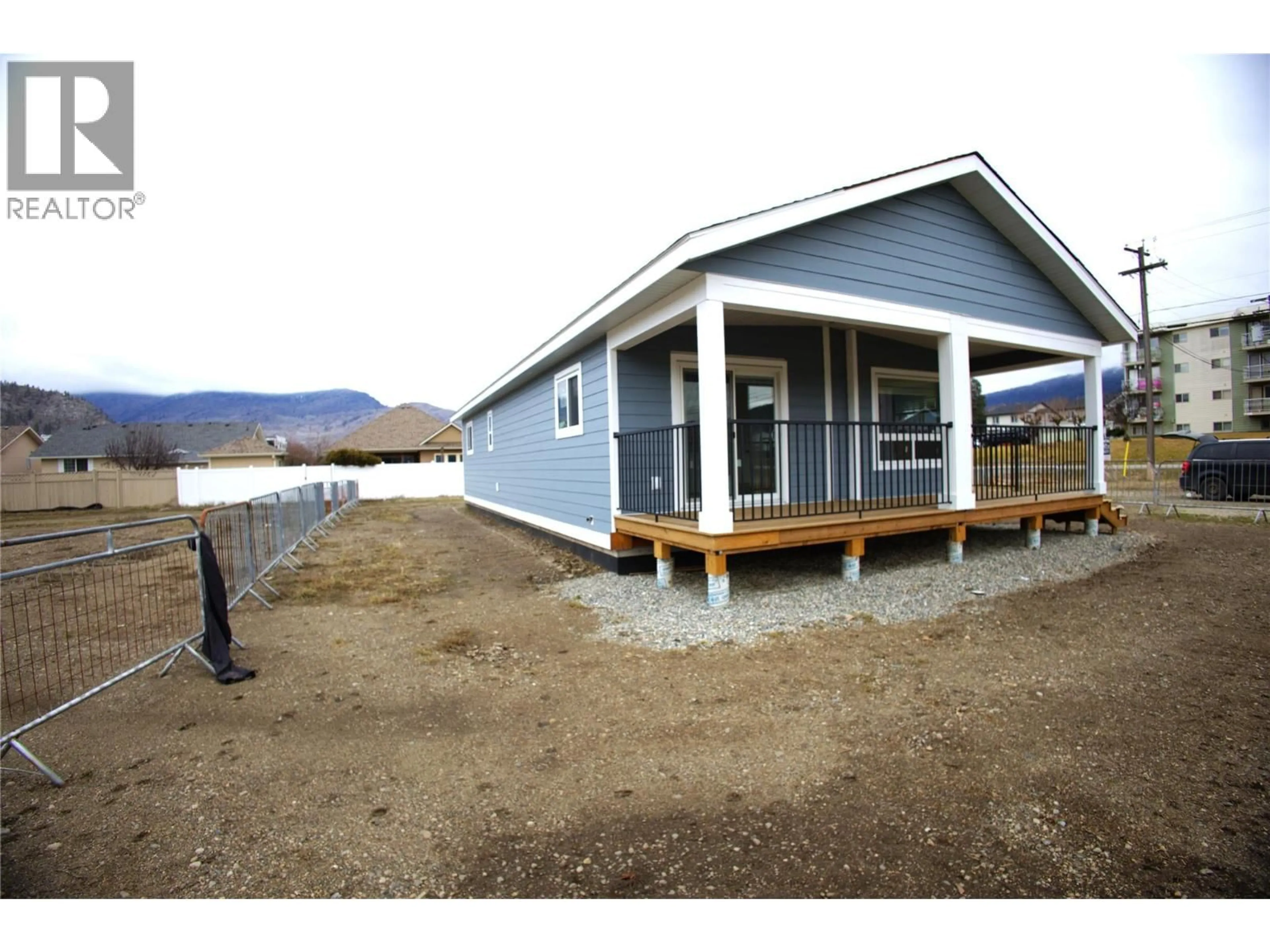 Home with vinyl exterior material, unknown for 6830 22ND STREET, Grand Forks British Columbia V0H1H0