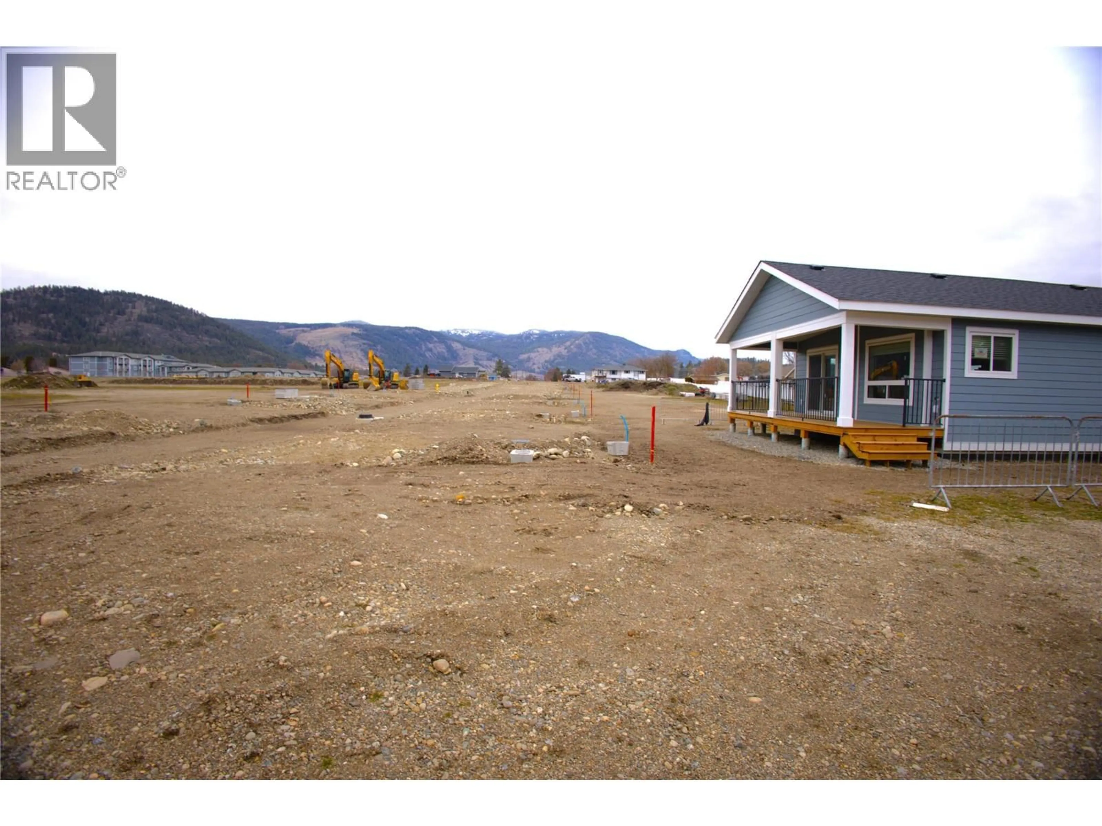 A pic from outside/outdoor area/front of a property/back of a property/a pic from drone, unknown for 6830 22ND STREET, Grand Forks British Columbia V0H1H0