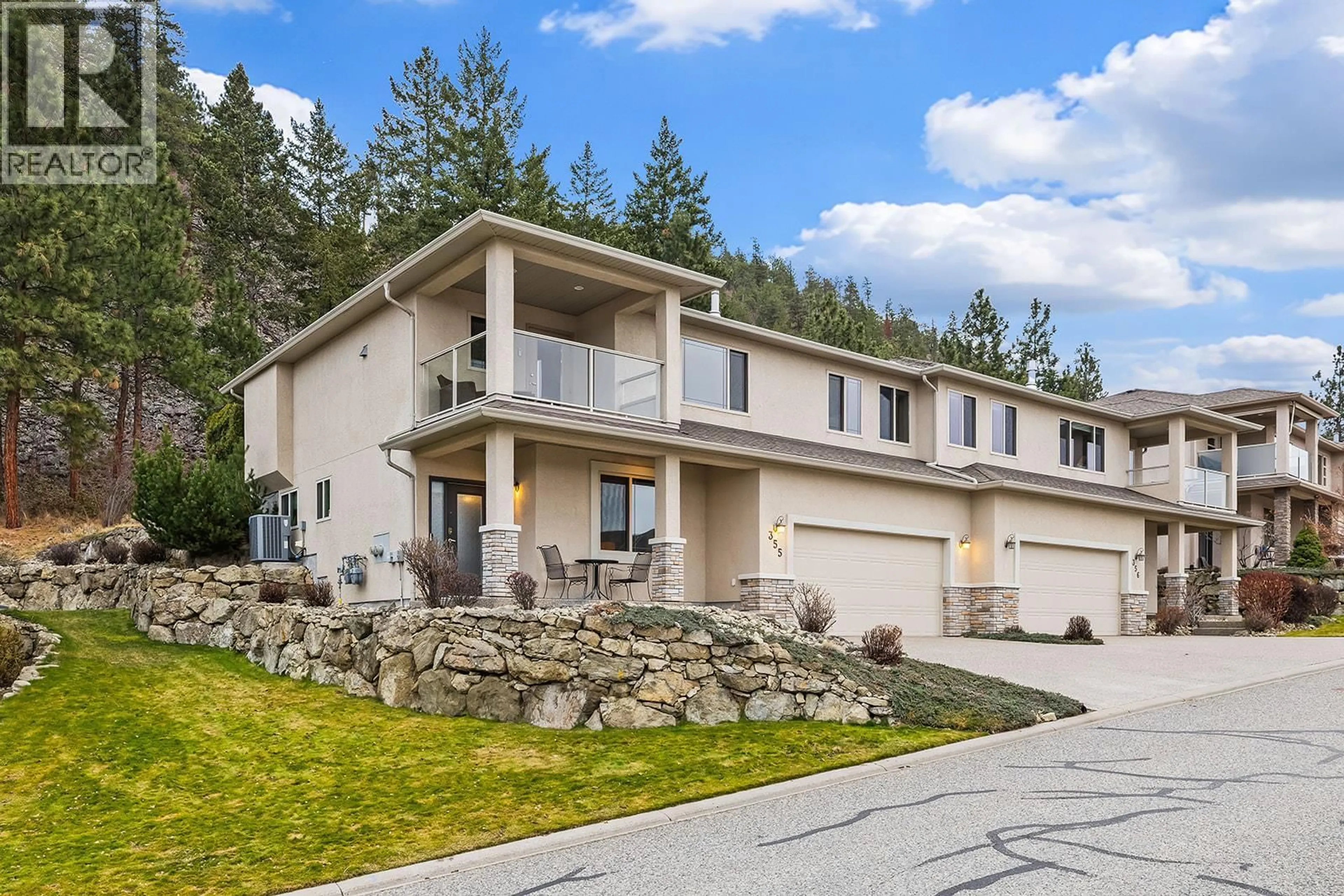 Home with vinyl exterior material, mountain view for 355 - 663 DENALI COURT, Kelowna British Columbia V1V2R3