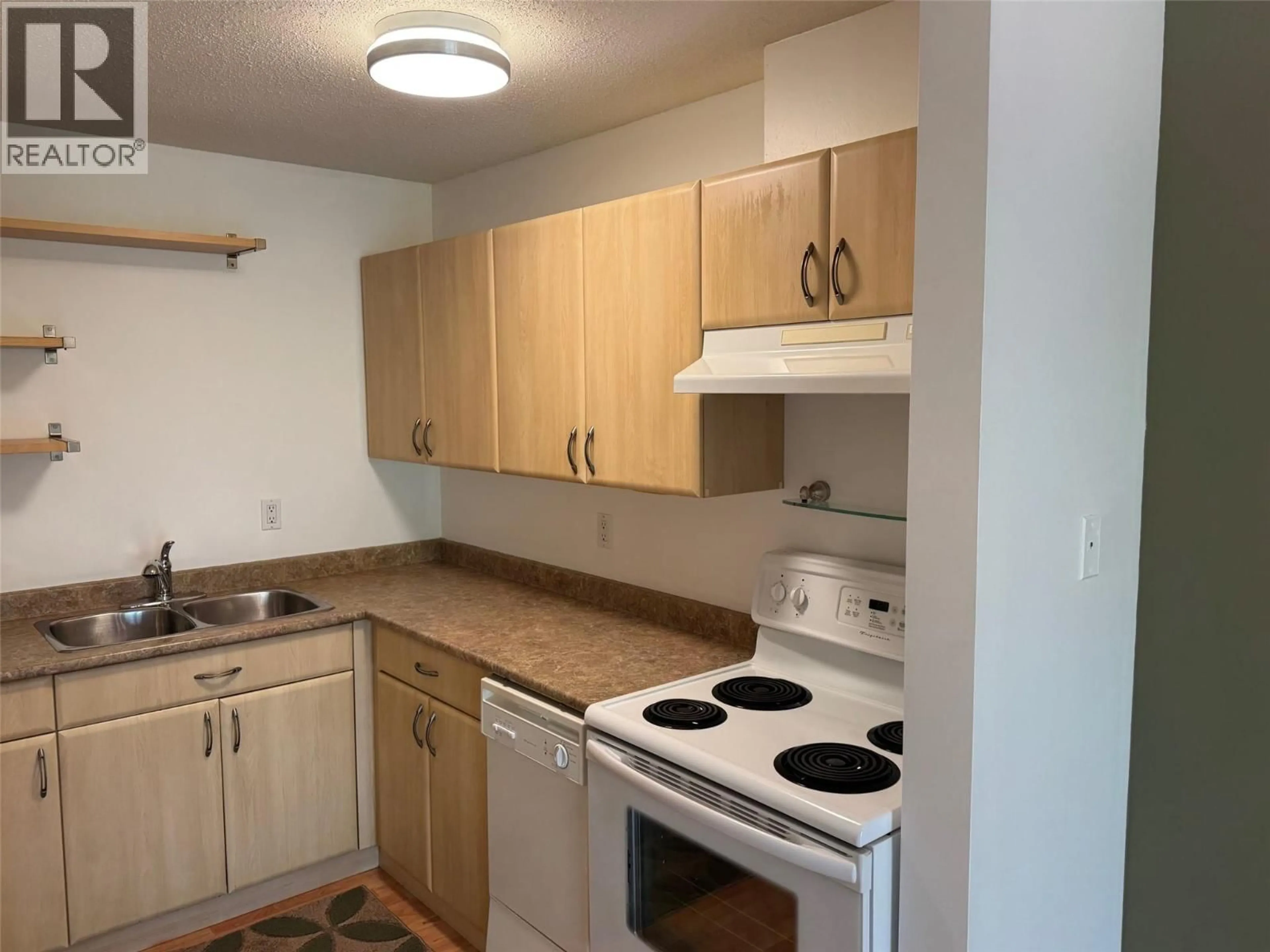 Standard kitchen, unknown for 20 - 1221 HUGH ALLEN DRIVE, Kamloops British Columbia V1S1M7