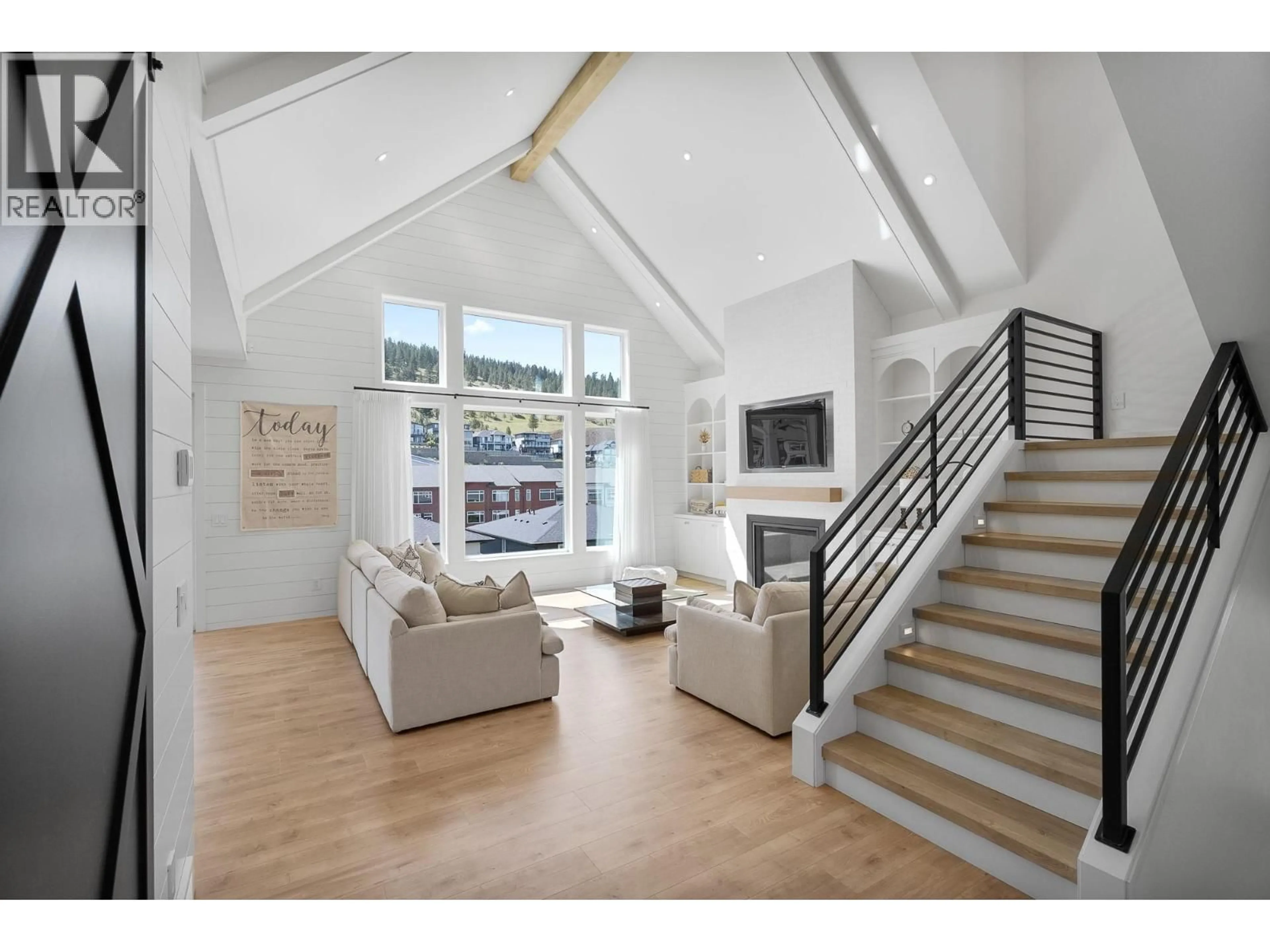 Unknown for 1345 MYRA PLACE, Kamloops British Columbia V2E0C3