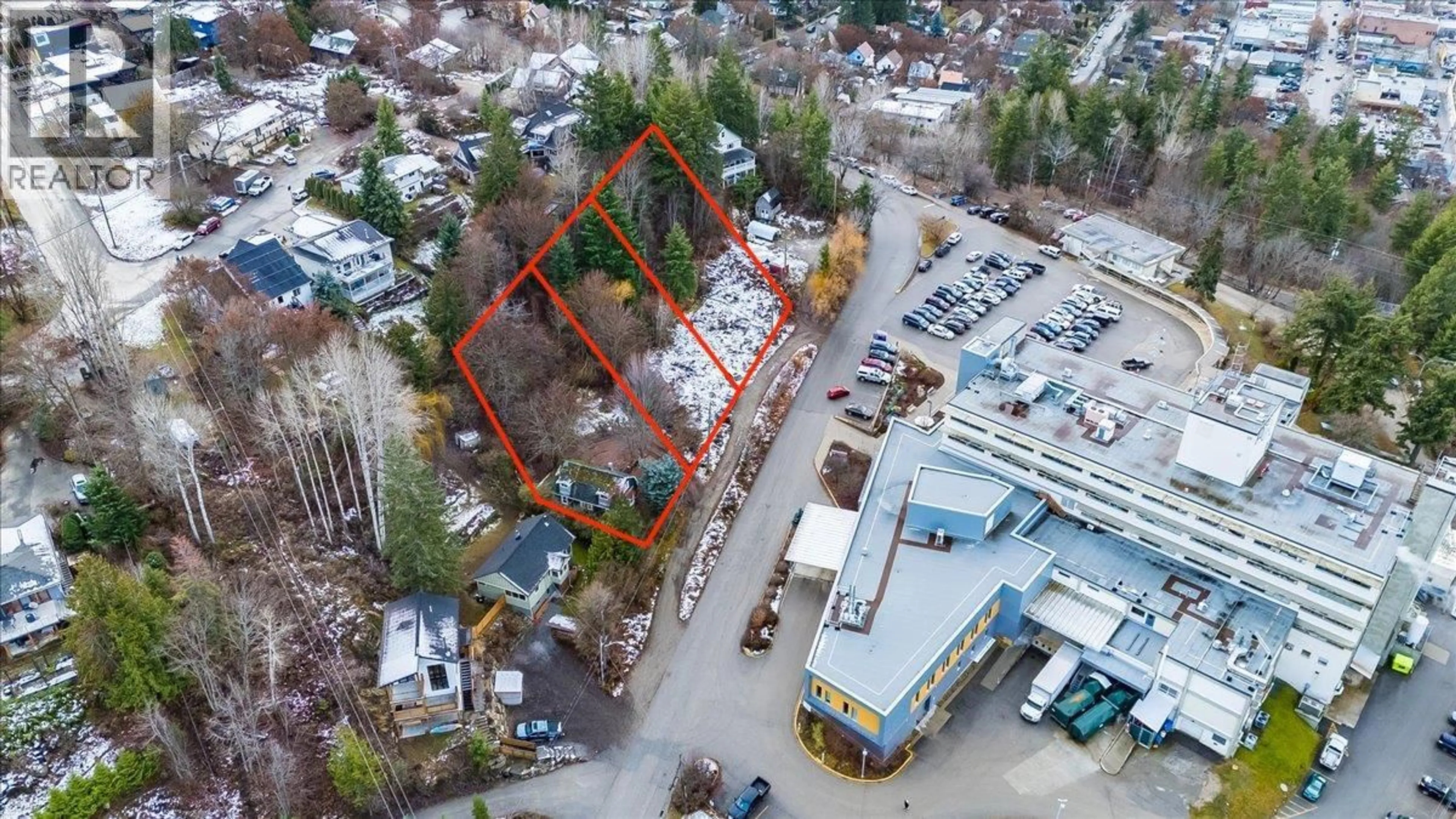 A pic from outside/outdoor area/front of a property/back of a property/a pic from drone, building for 8, 10 & 16 VIEW STREET, Nelson British Columbia V1L2V2