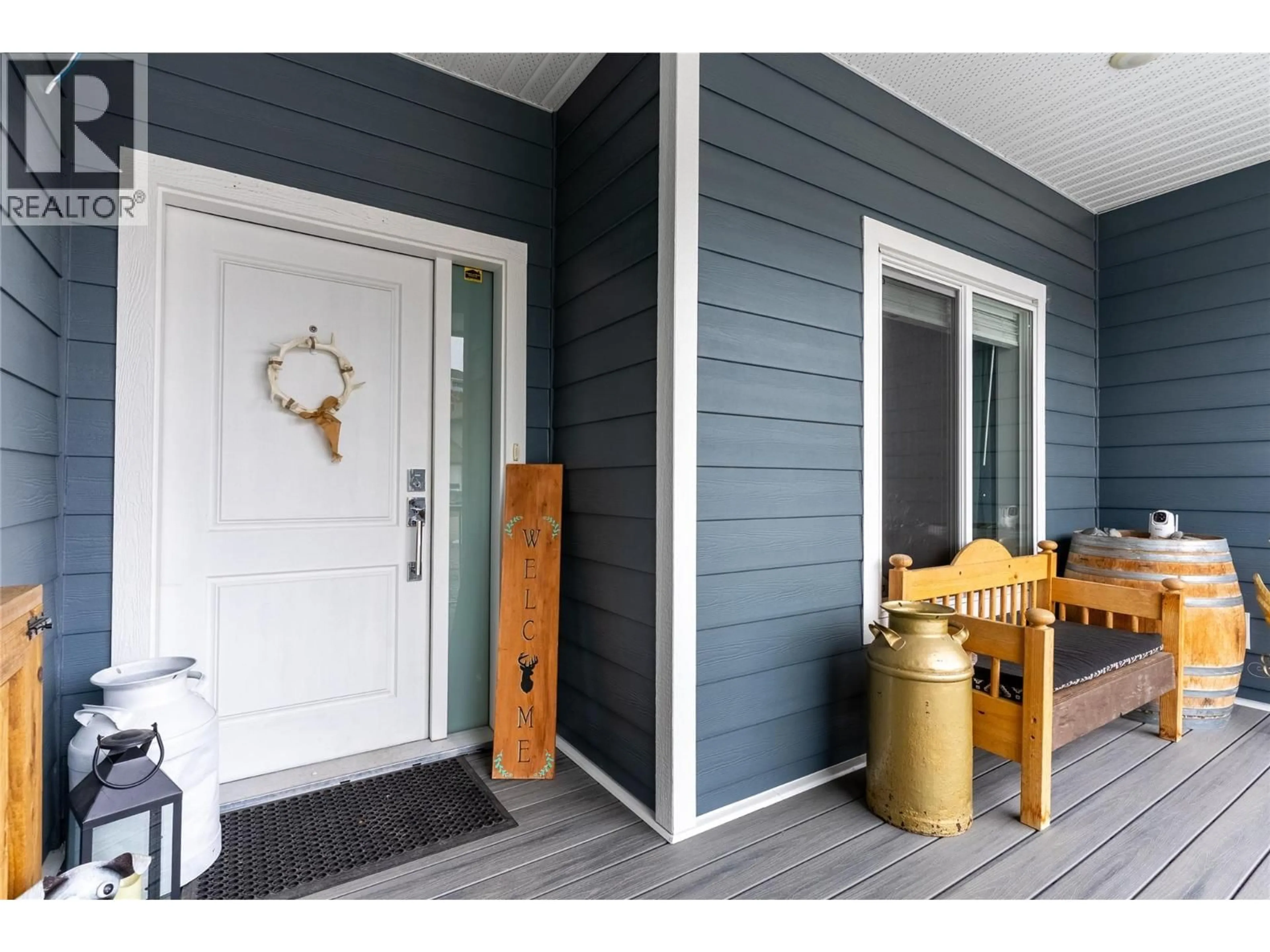 Indoor entryway for 440 DALADON DRIVE, Logan Lake British Columbia V0K1W0