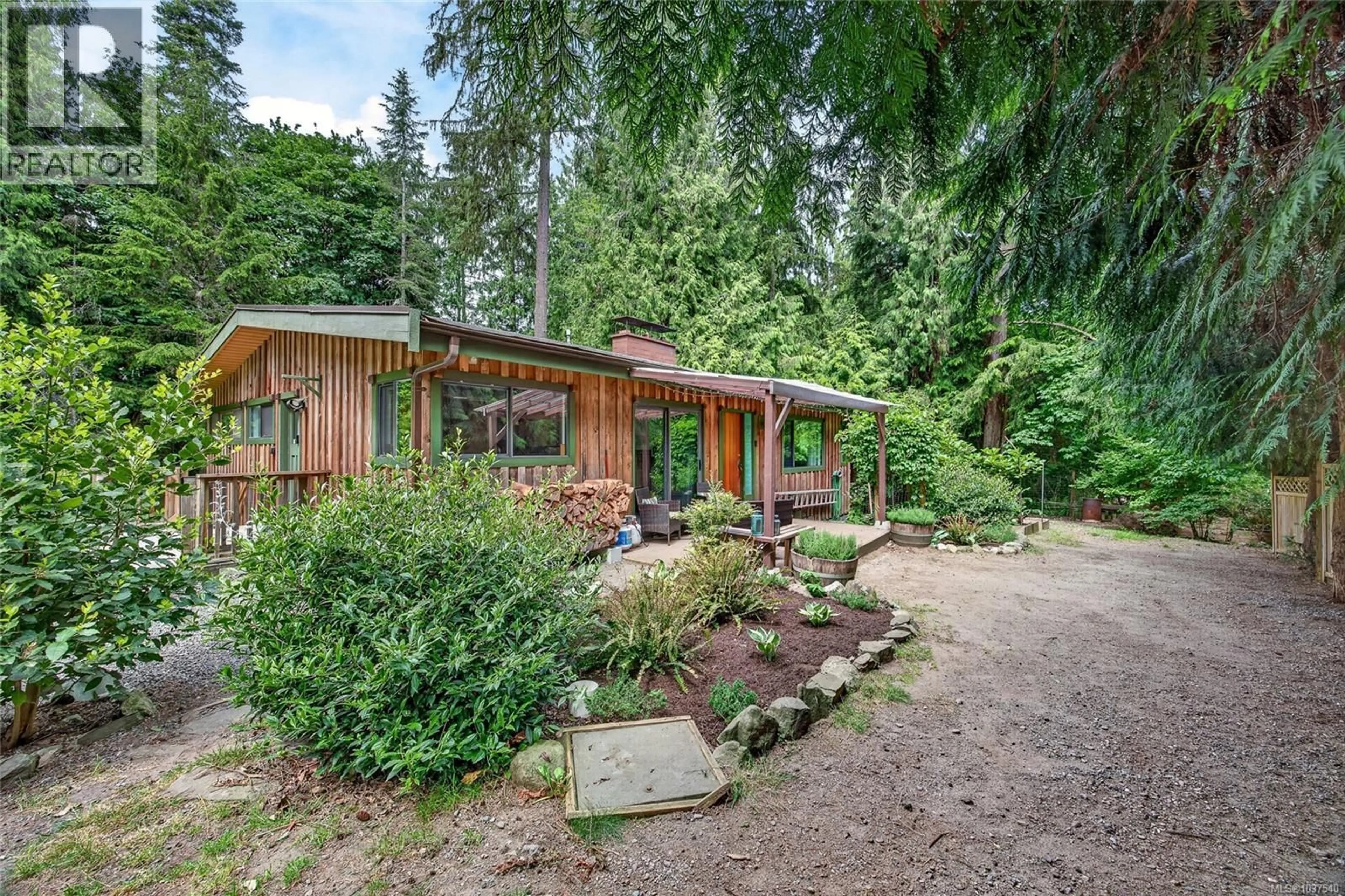 Unknown for 300 WALKERS HOOK ROAD, Salt Spring British Columbia V8K1N7