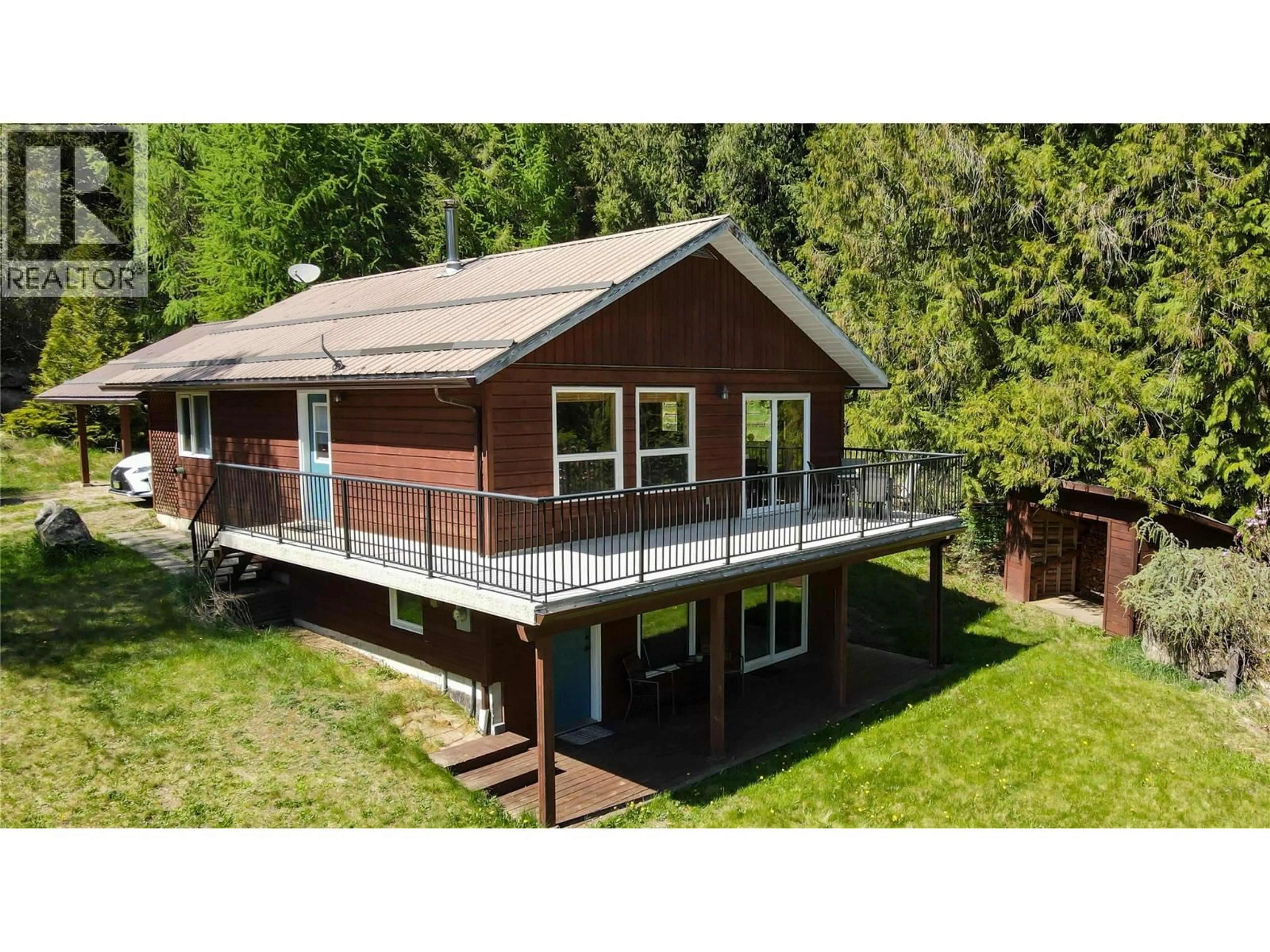 A pic from outside/outdoor area/front of a property/back of a property/a pic from drone, unknown for 5949 SLOCAN RIVER ROAD, Appledale British Columbia V0G2J0