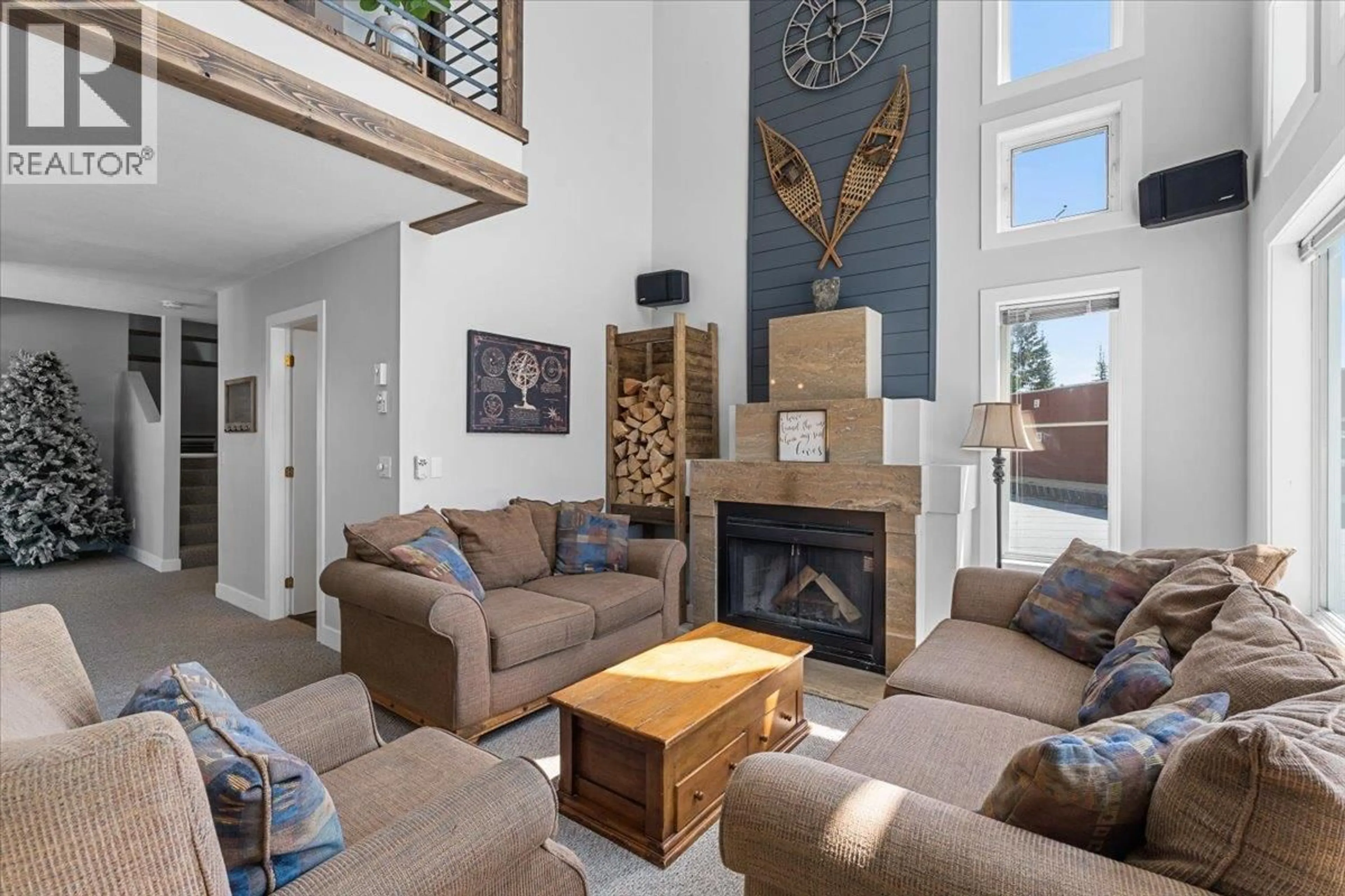 Living room with furniture, unknown for 12 - 7475 PORCUPINE ROAD, Big White British Columbia V1P1T4