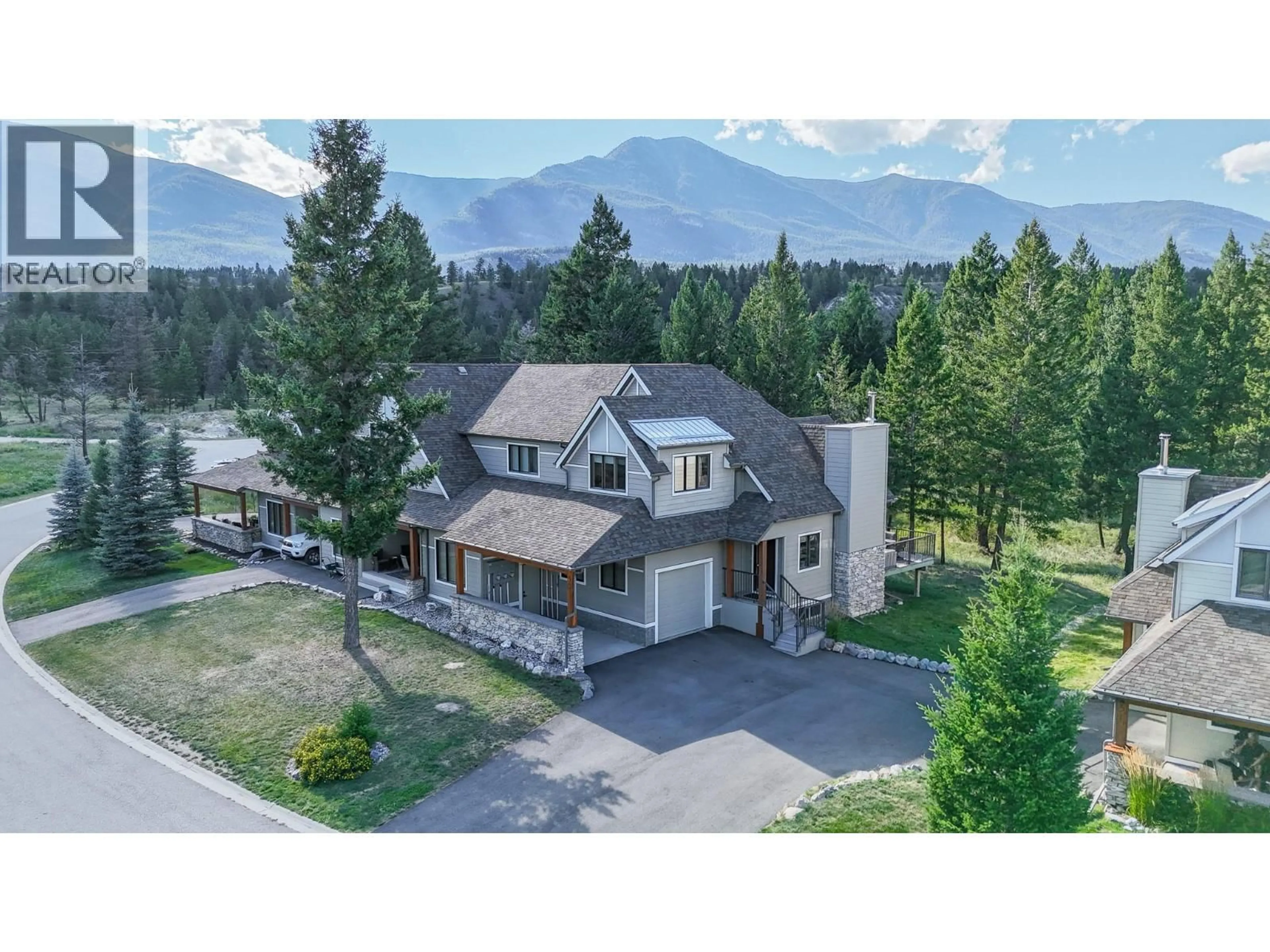 A pic from outside/outdoor area/front of a property/back of a property/a pic from drone, mountain view for 30 - 6800 COLUMBIA LAKE ROAD, Fairmont Hot Springs British Columbia V0B1L2