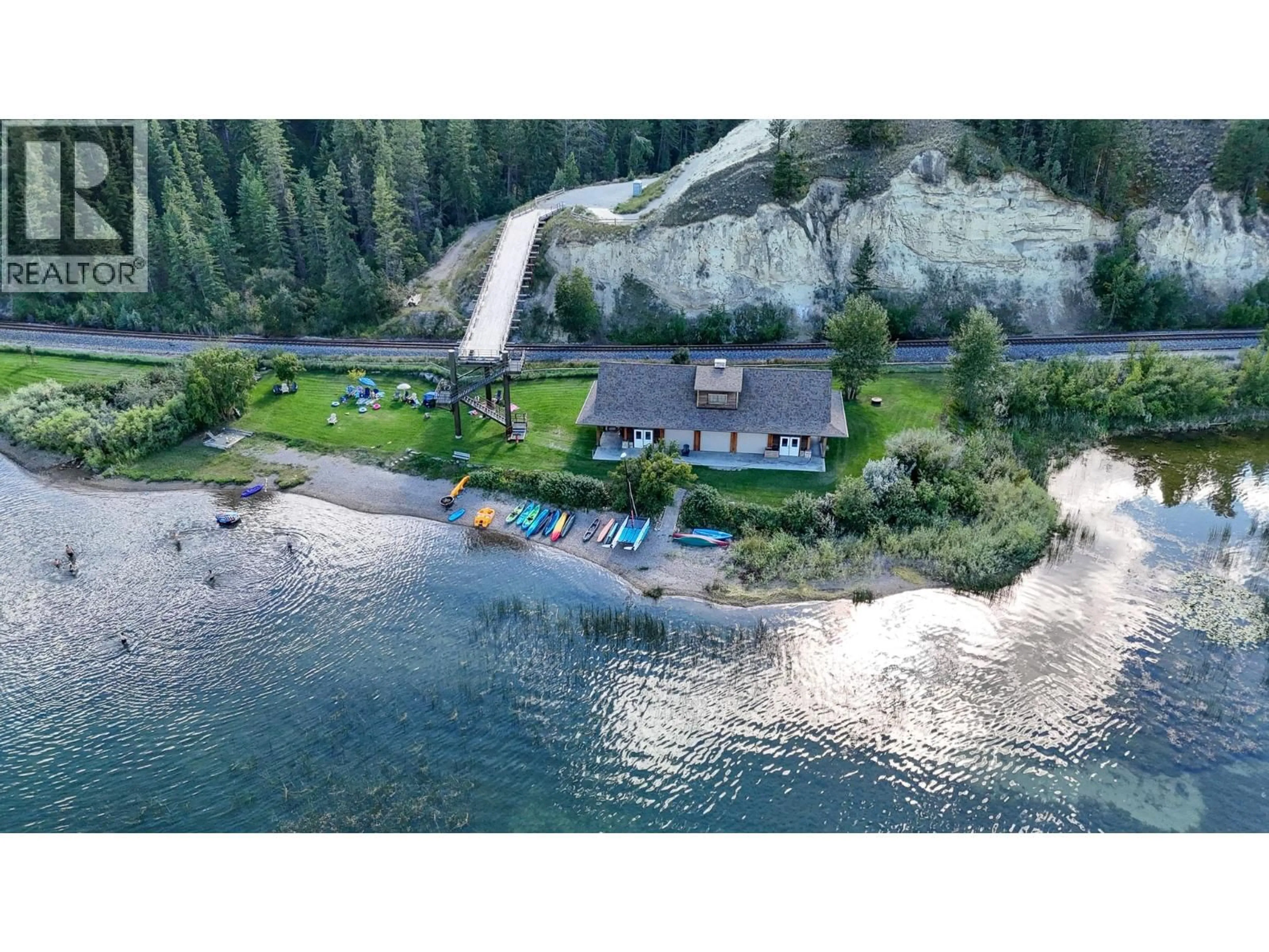A pic from outside/outdoor area/front of a property/back of a property/a pic from drone, water/lake/river/ocean view for 30 - 6800 COLUMBIA LAKE ROAD, Fairmont Hot Springs British Columbia V0B1L2