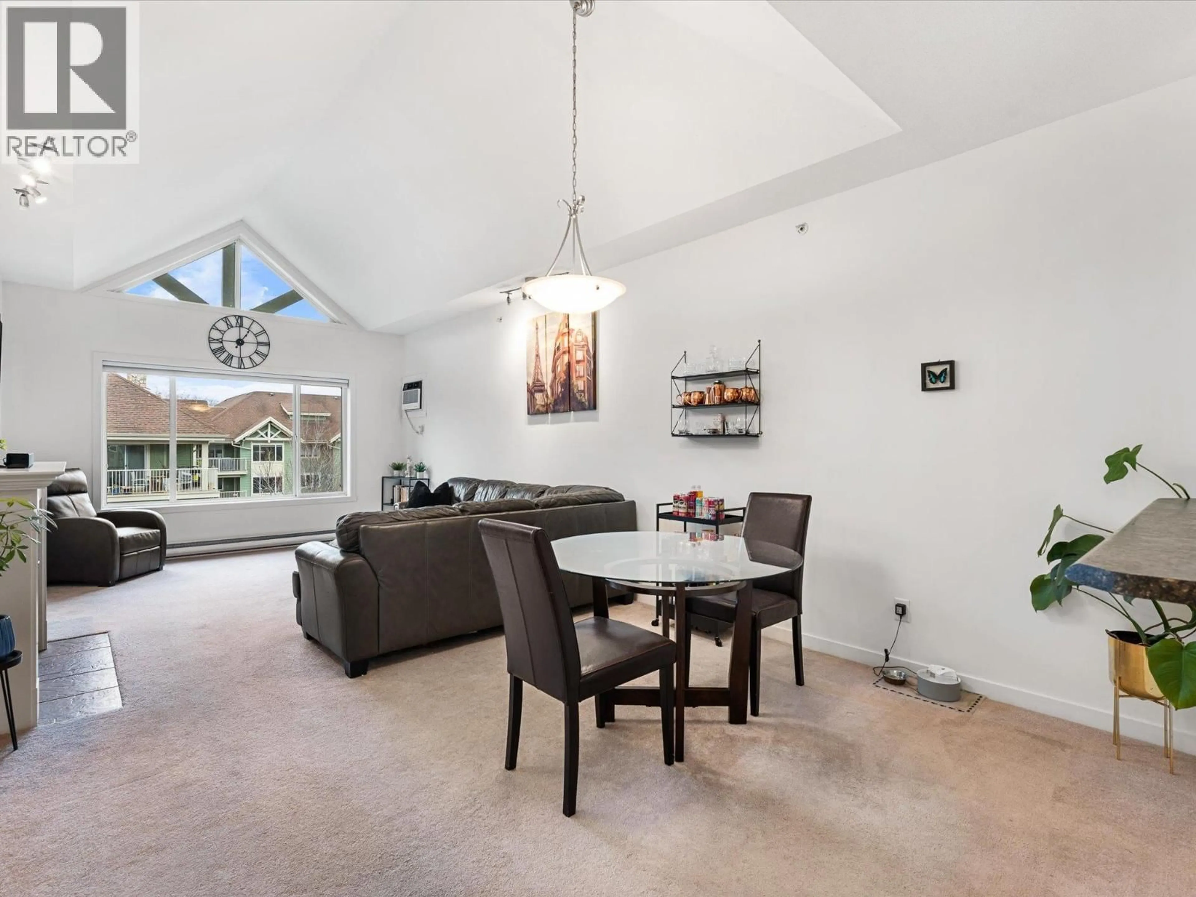 Living room with furniture, unknown for 404 - 688 LEQUIME ROAD, Kelowna British Columbia V1W1A3