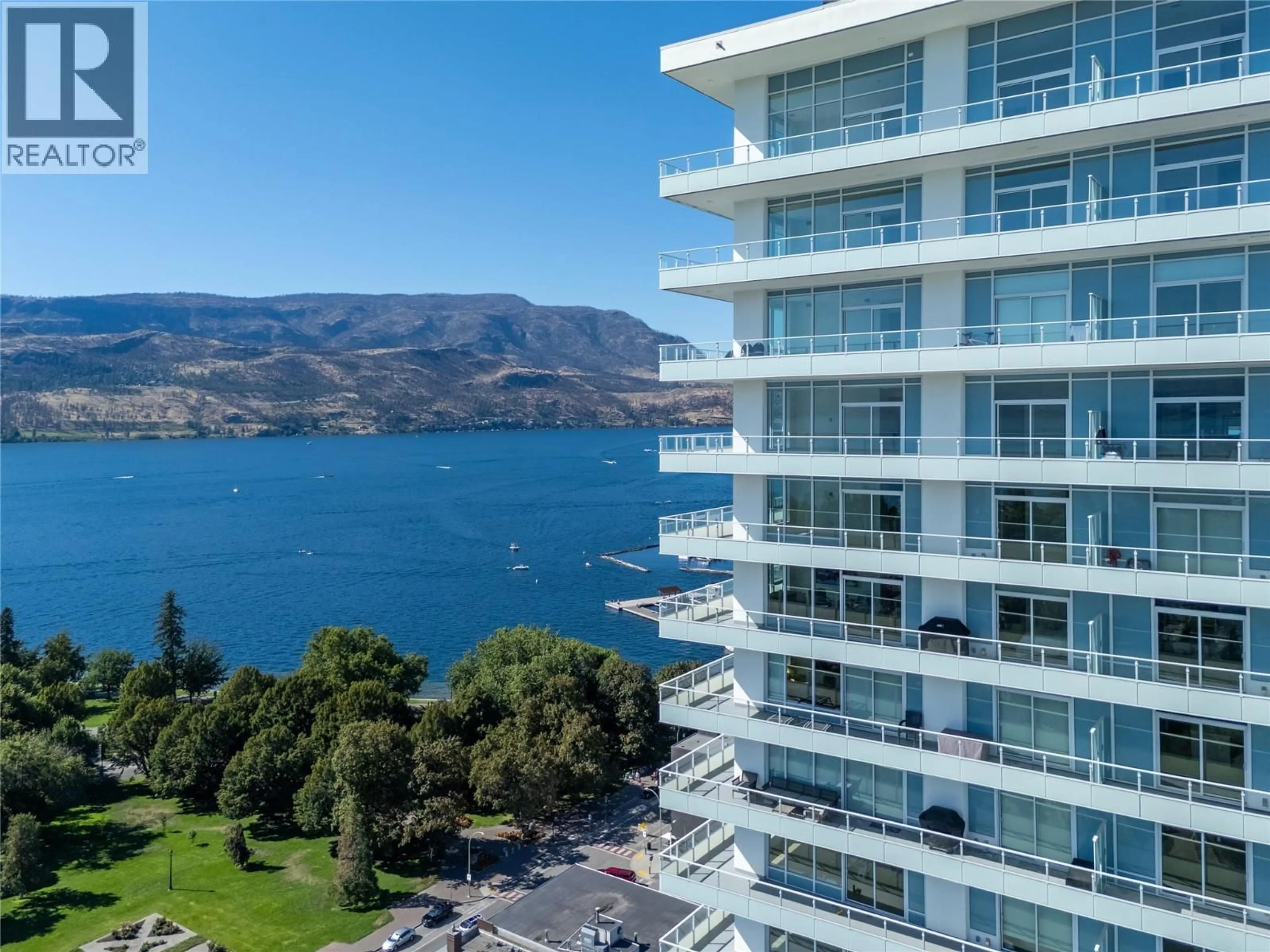 A pic from outside/outdoor area/front of a property/back of a property/a pic from drone, water/lake/river/ocean view for 2107 - 238 LEON AVENUE, Kelowna British Columbia V1Y0N6