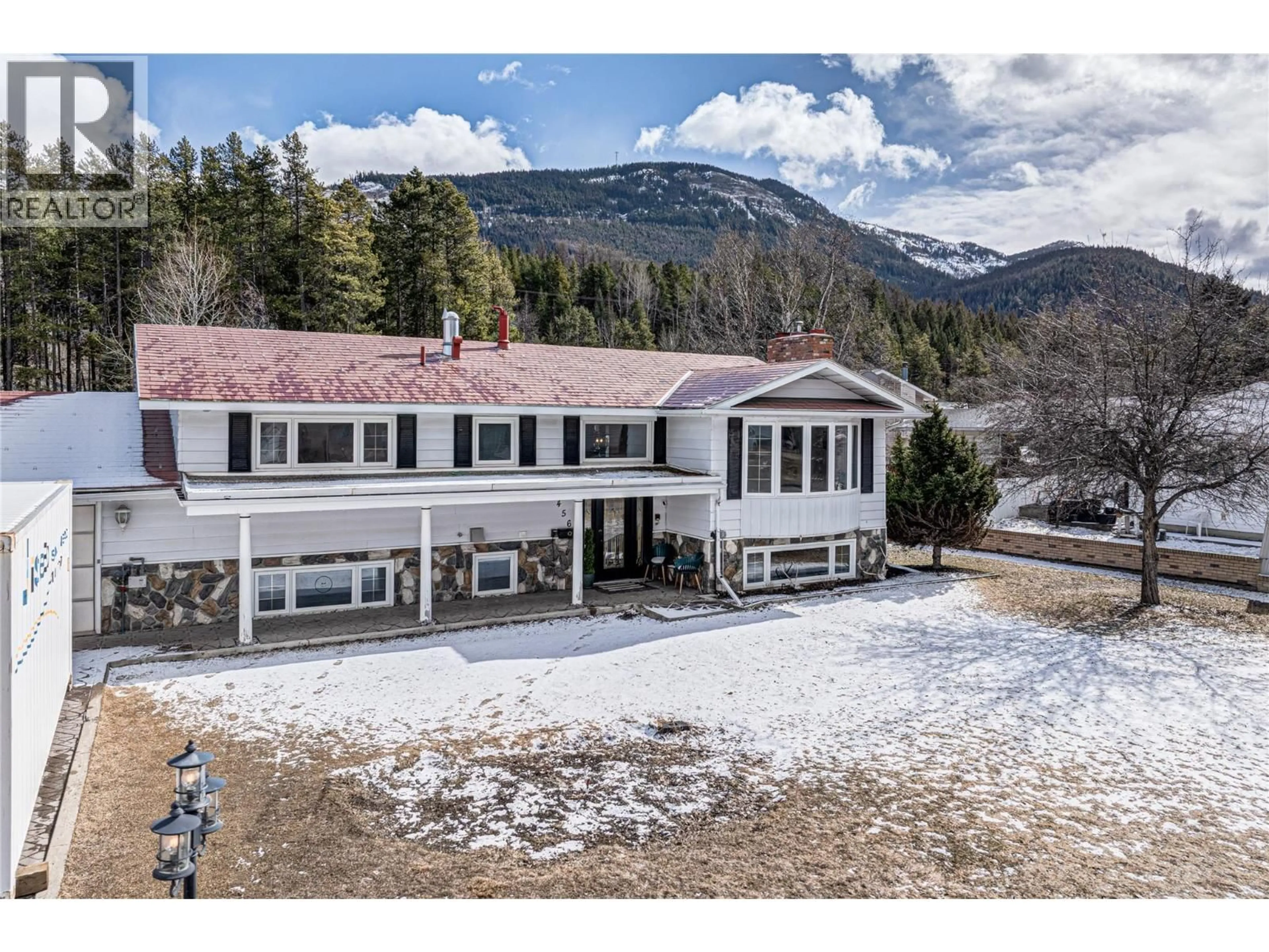 A pic from outside/outdoor area/front of a property/back of a property/a pic from drone, mountain view for 456 ENGELMANN SPRUCE DRIVE, Sparwood British Columbia V0B2G0