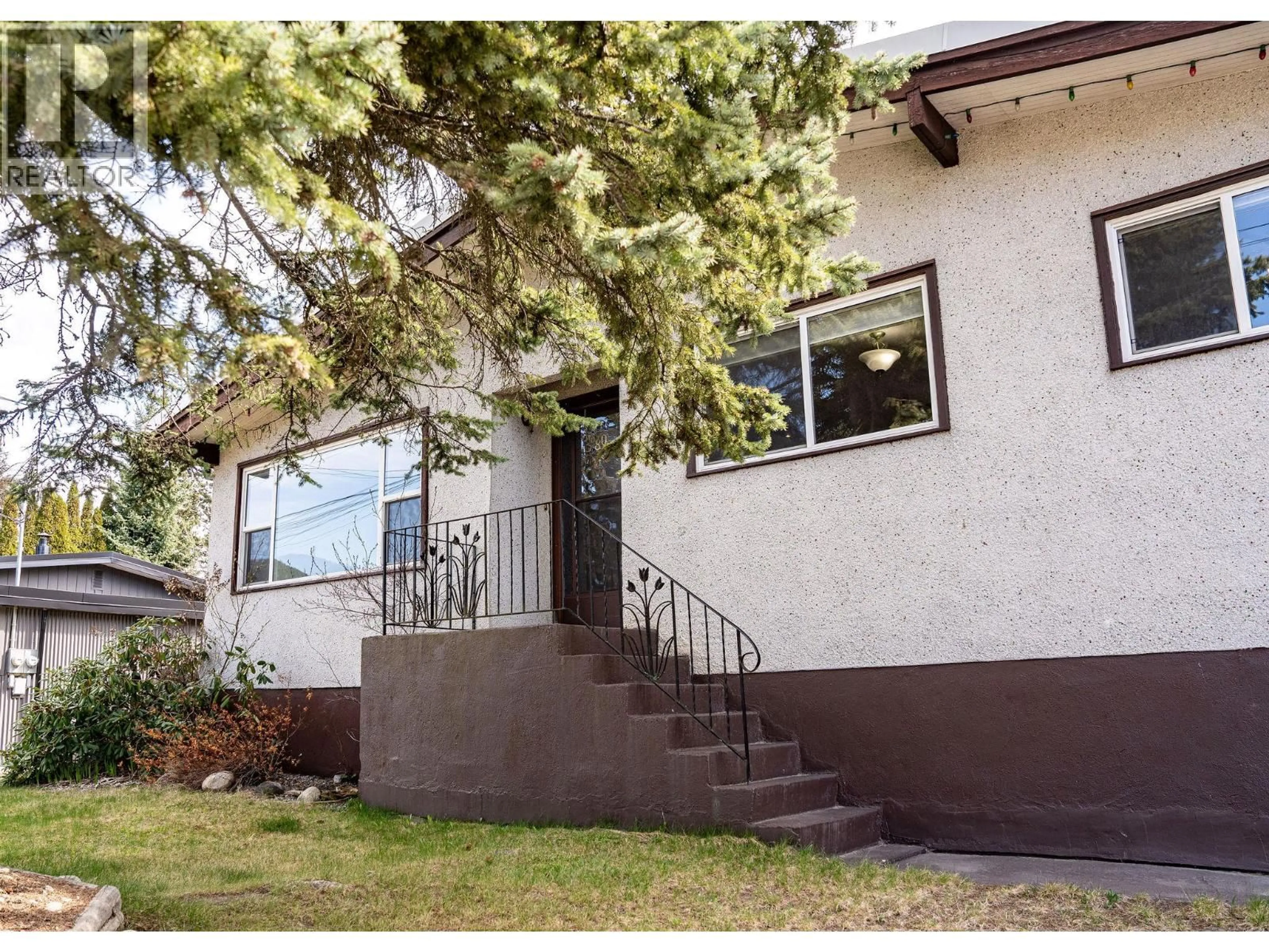 Home with vinyl exterior material, unknown for 80 BURKE DRIVE, Revelstoke British Columbia V0E2S0