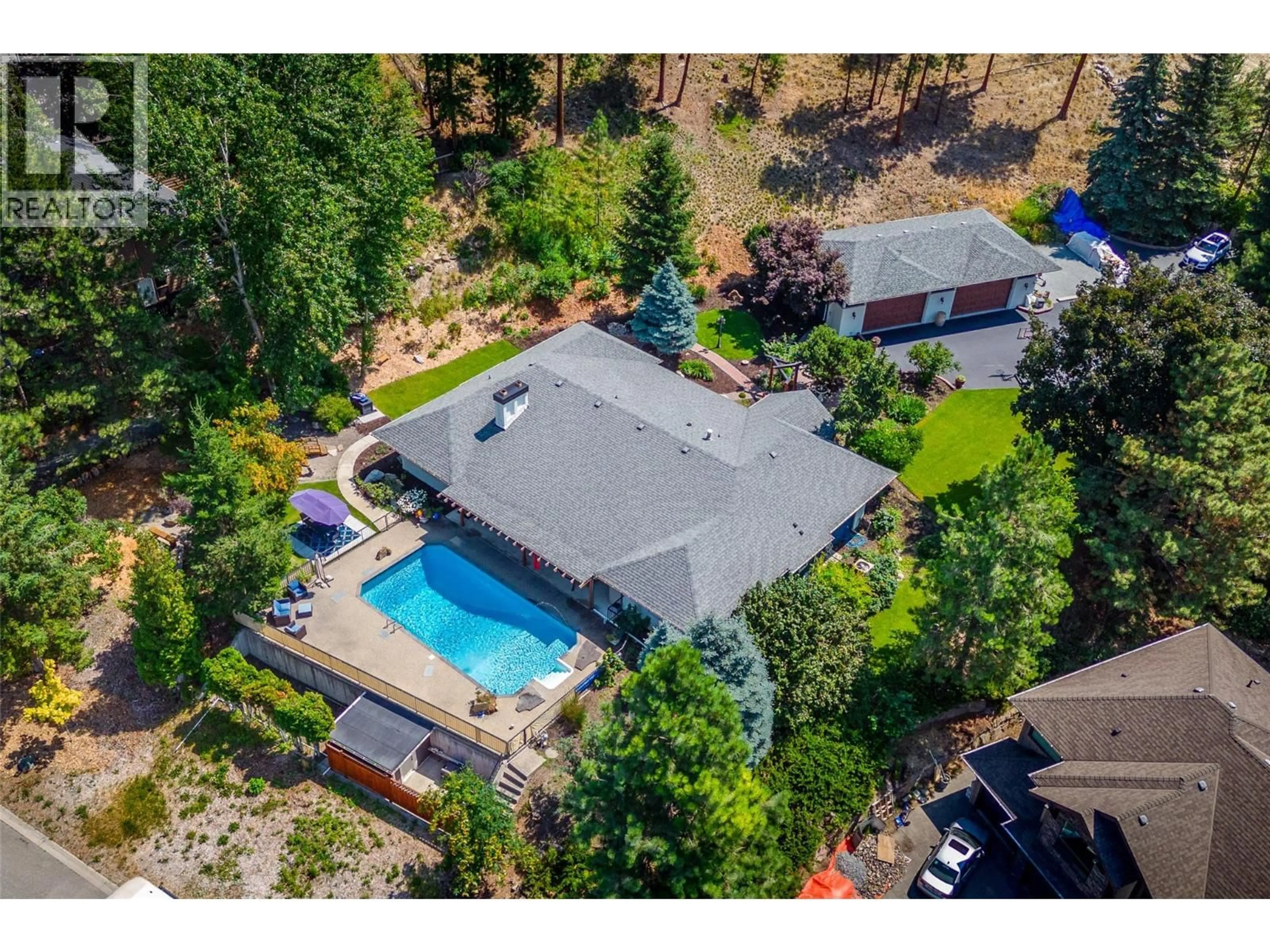 A pic from outside/outdoor area/front of a property/back of a property/a pic from drone, unknown for 514 HAWES COURT, Kelowna British Columbia V1W5C5