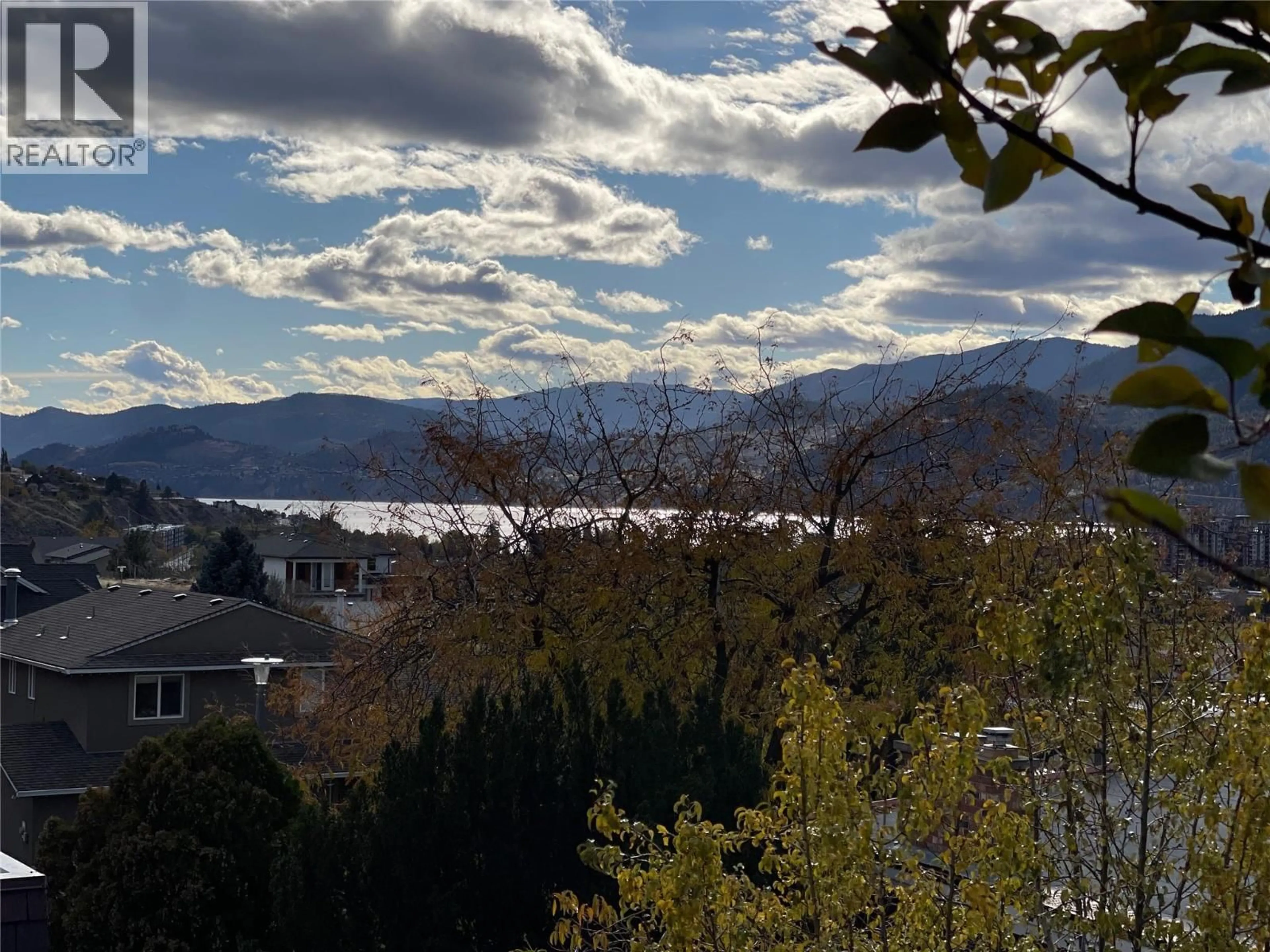 Blurry image for 190 DAFOE PLACE, Penticton British Columbia V2A7E6