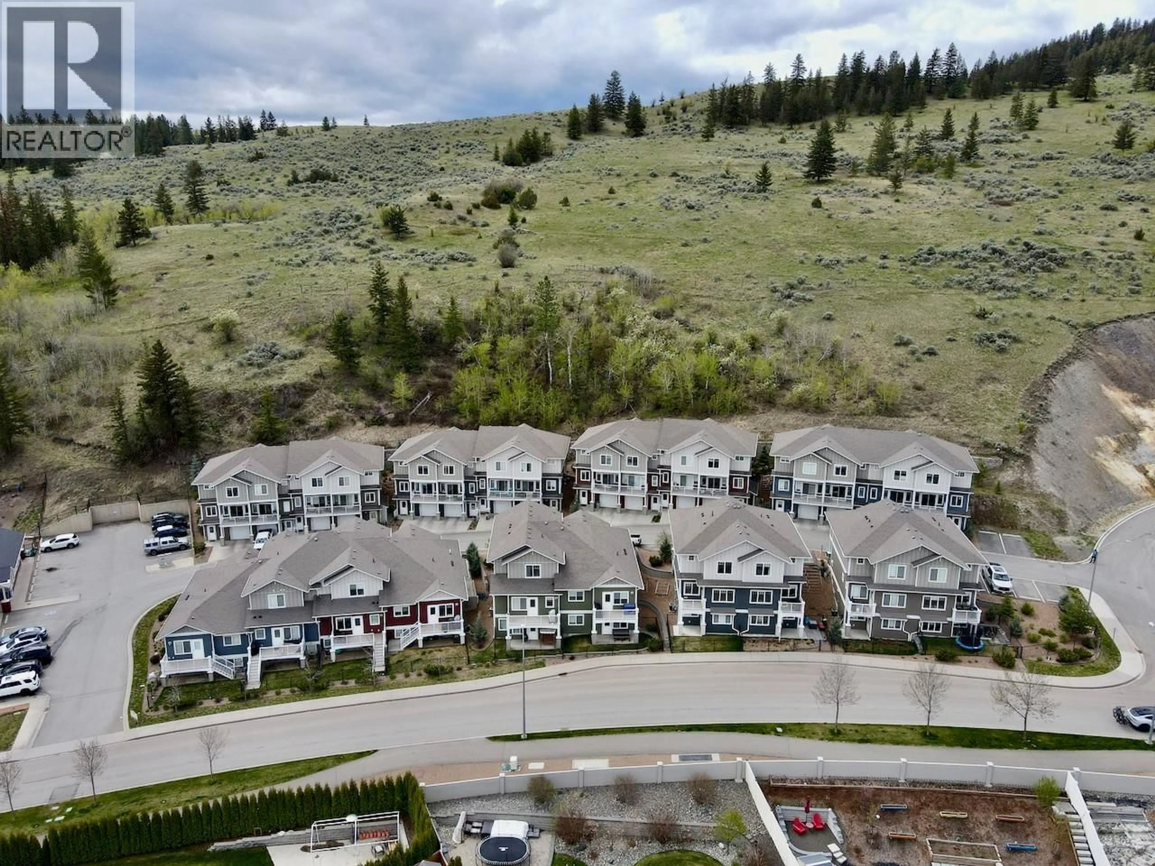A pic from outside/outdoor area/front of a property/back of a property/a pic from drone, mountain view for 114 - 1325 ABERDEEN DRIVE, Kamloops British Columbia V1S0C7