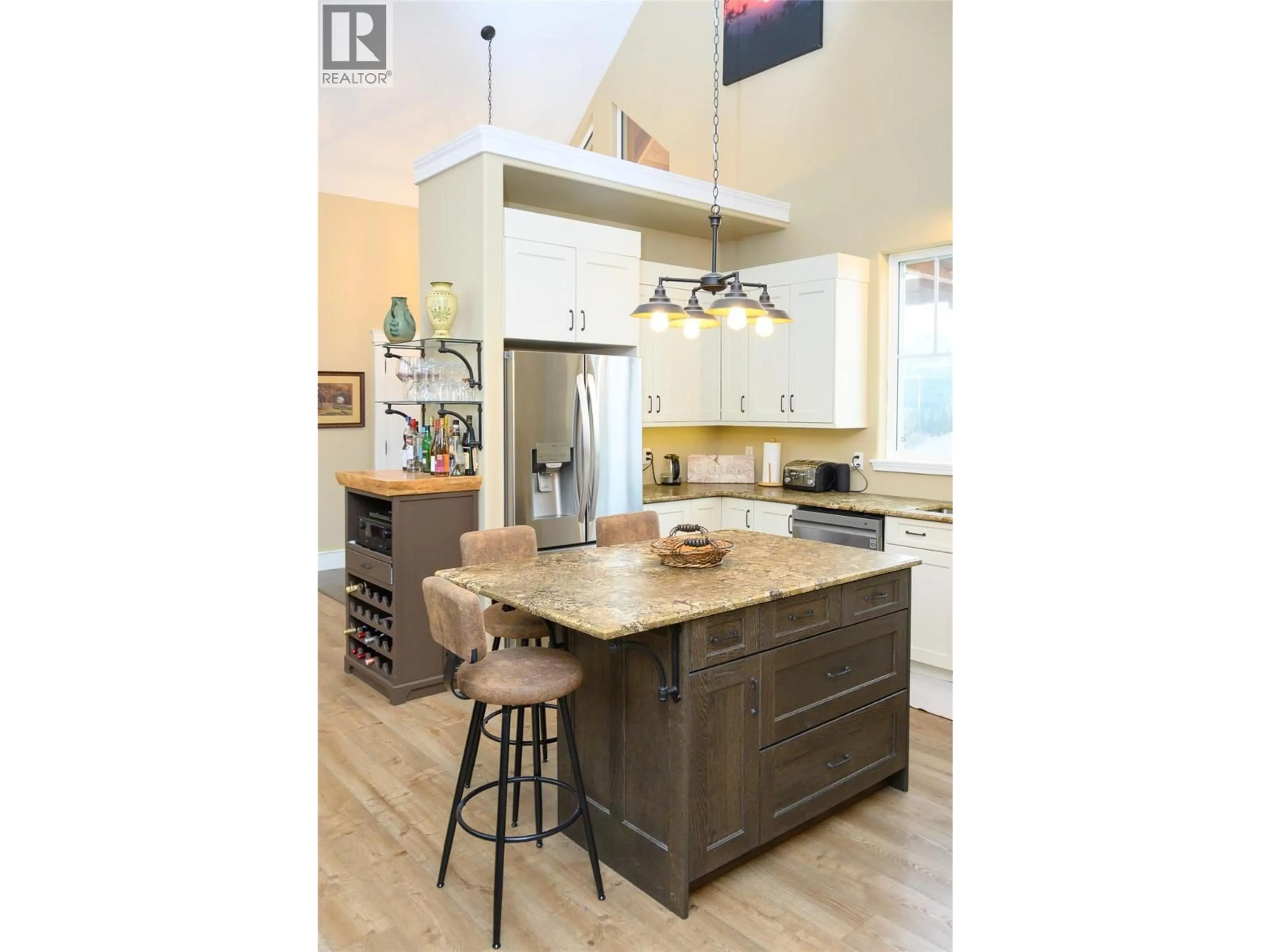 Contemporary kitchen, wood/laminate floor for 5112 RIVERVIEW CLOSE, Fairmont Hot Springs British Columbia V0B1L1