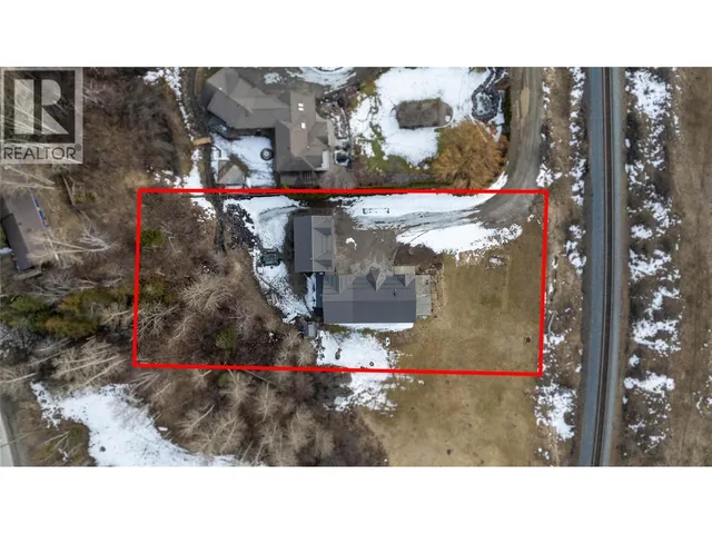 3982 MCGIVERIN ROAD, Fernie 5