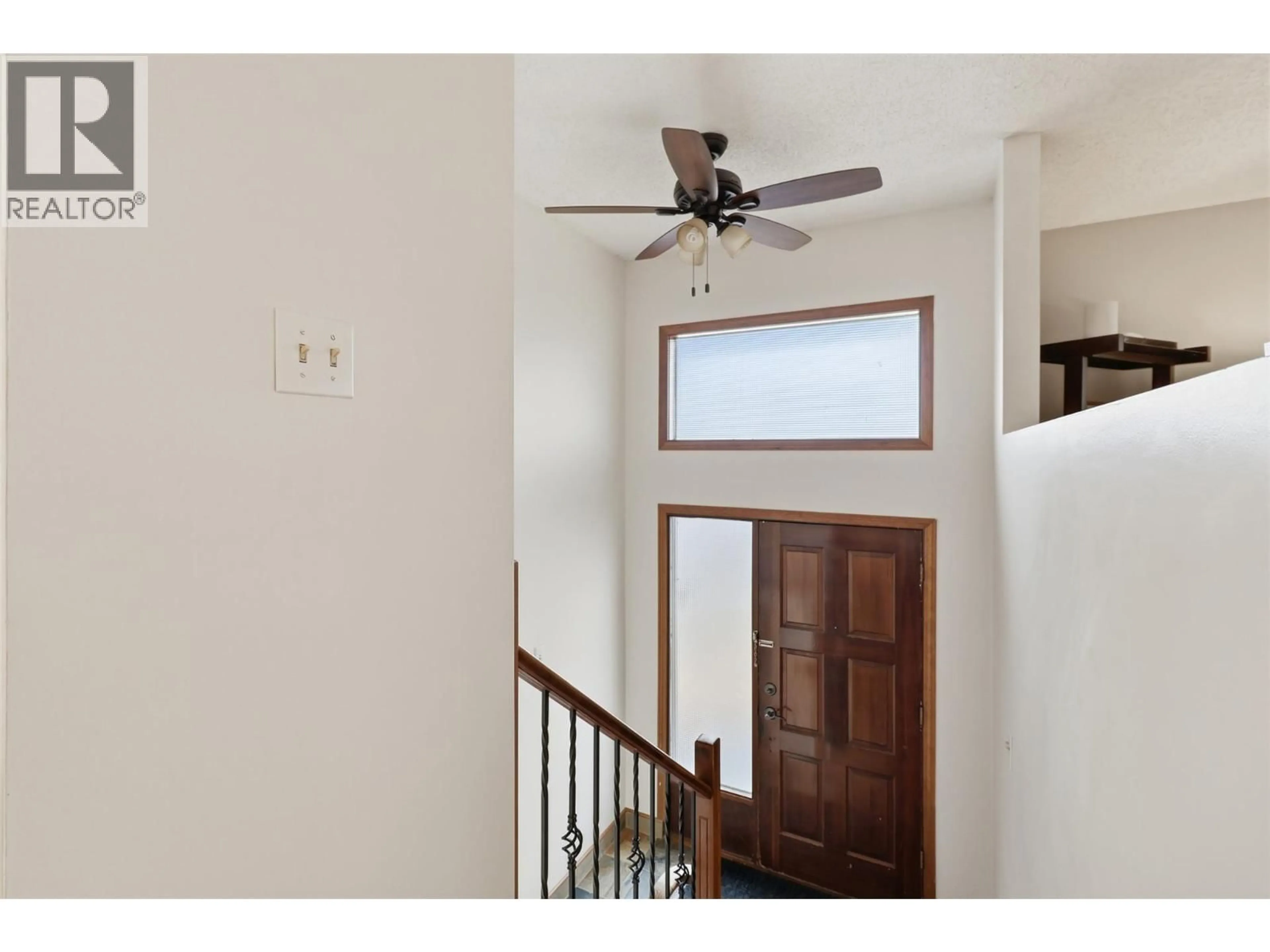 Indoor entryway for 748 MORVEN DRIVE, Kamloops British Columbia V2B7T8