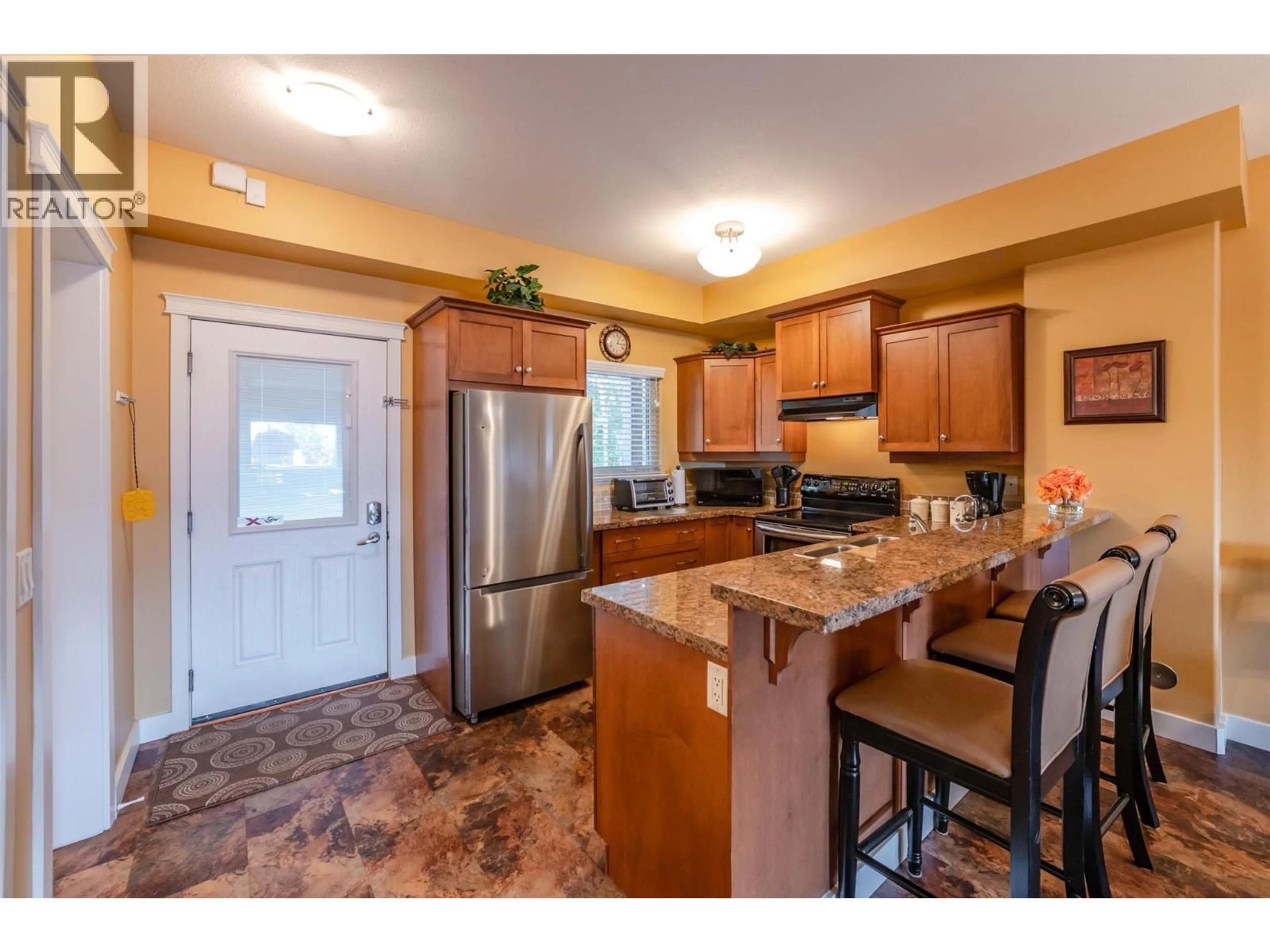Open concept kitchen, unknown for 110 - 4300 44TH AVENUE, Osoyoos British Columbia V0H1V6