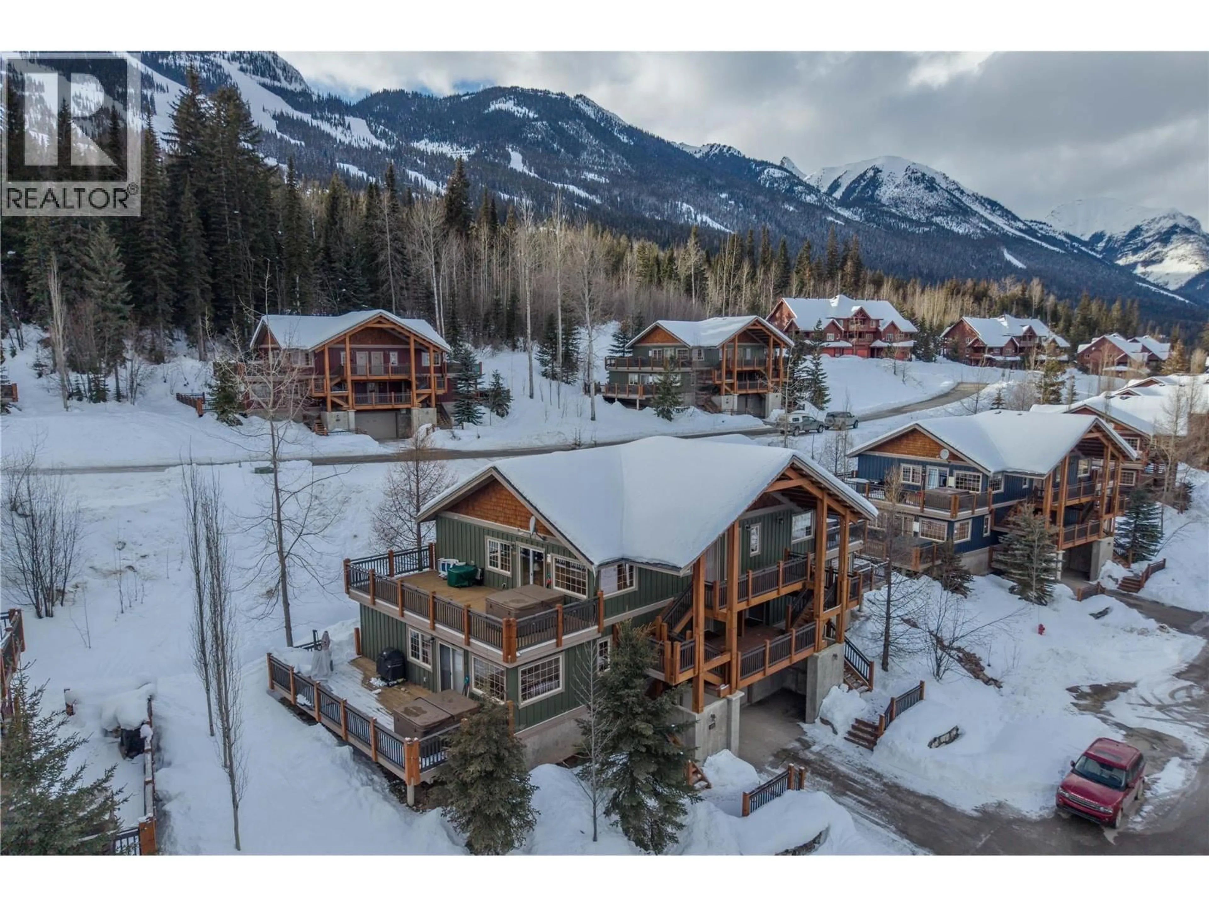 A pic from outside/outdoor area/front of a property/back of a property/a pic from drone, mountain view for 40 - 1296 KAUFMANN VIEW, Golden British Columbia V0A1H2