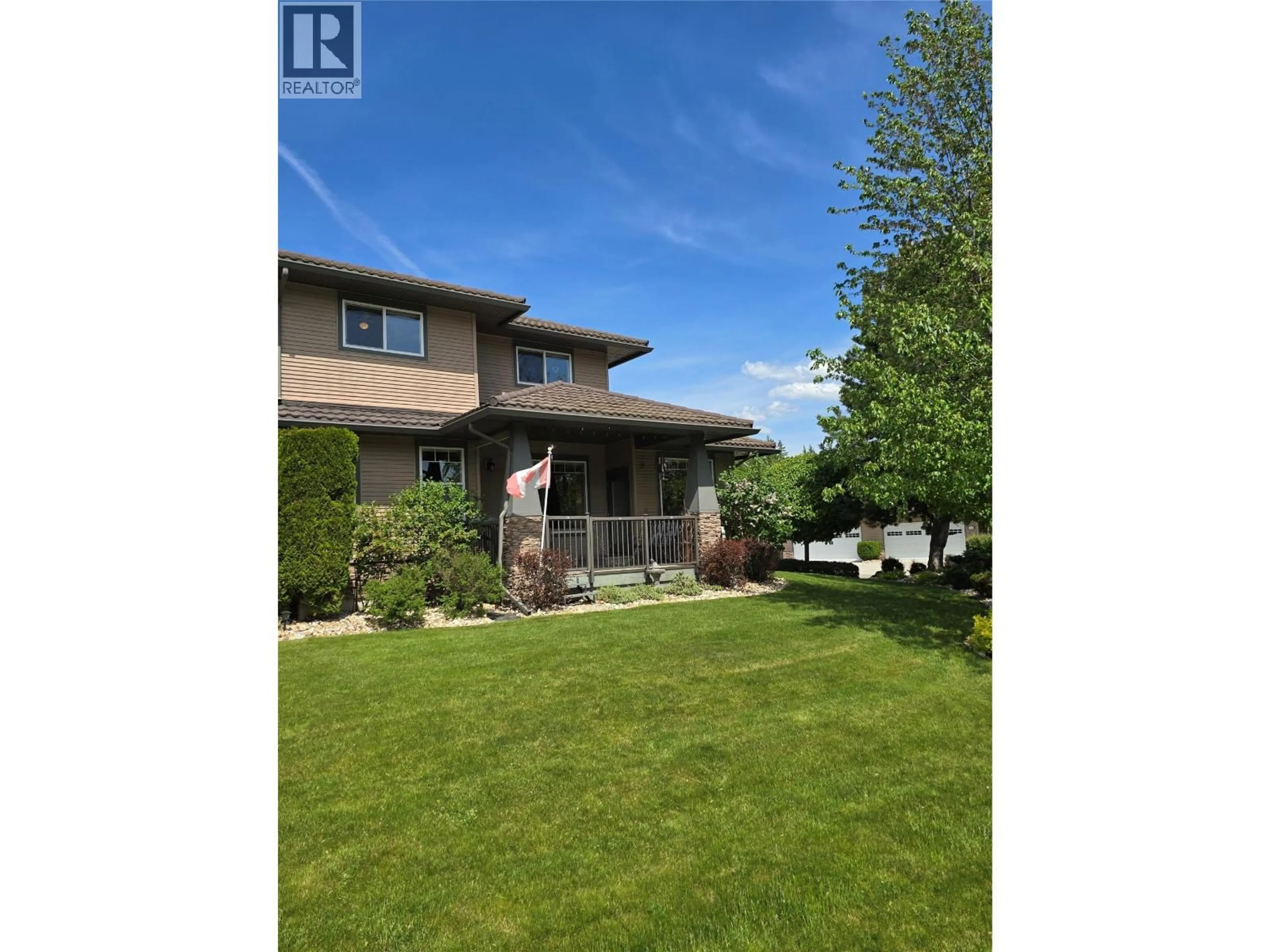 A pic from outside/outdoor area/front of a property/back of a property/a pic from drone, unknown for 1 - 2693 GOLF COURSE DRIVE, Blind Bay British Columbia V0E1H1