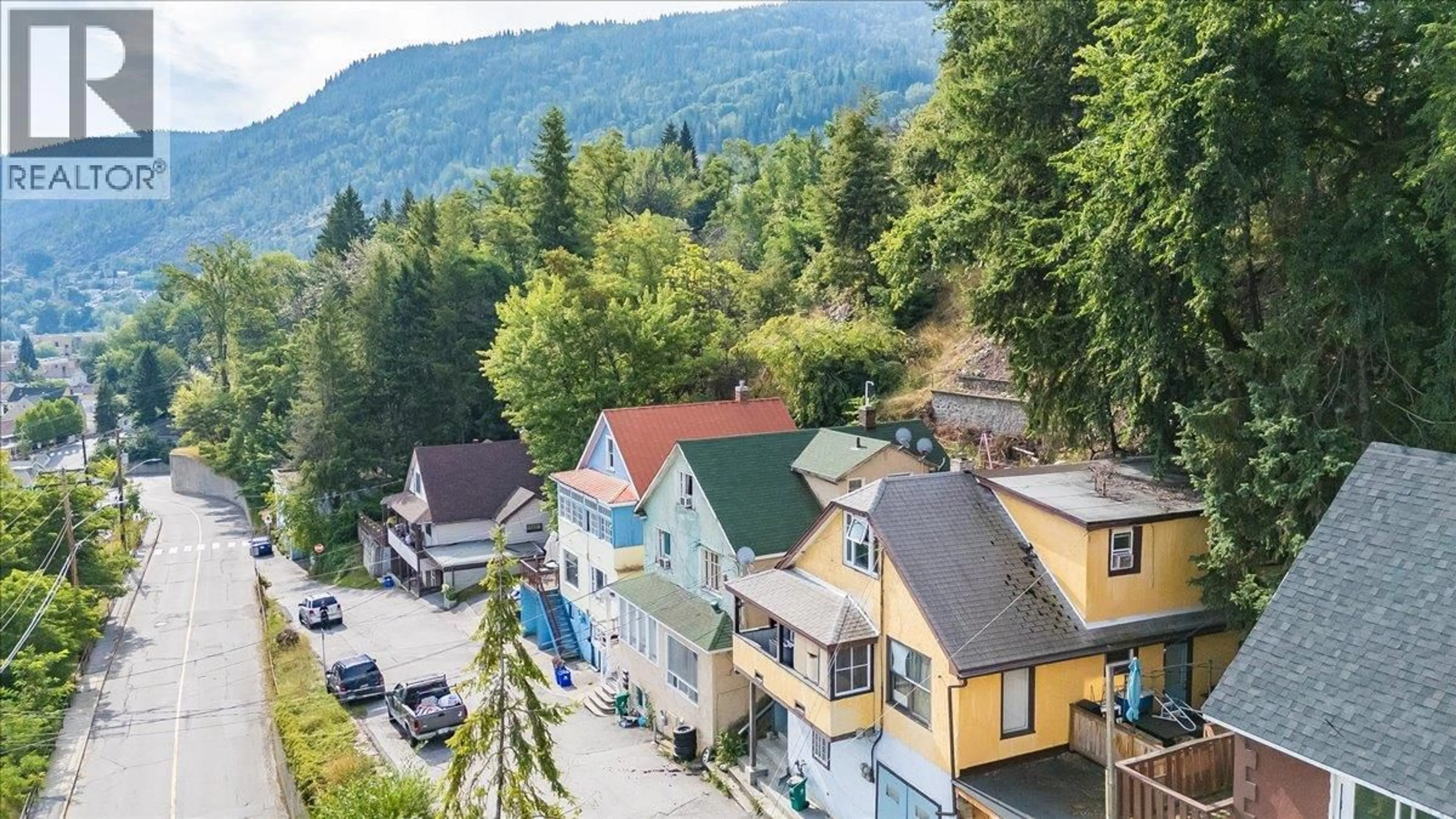A pic from outside/outdoor area/front of a property/back of a property/a pic from drone, mountain view for 954 GLOVER ROAD, Trail British Columbia V1R3J9