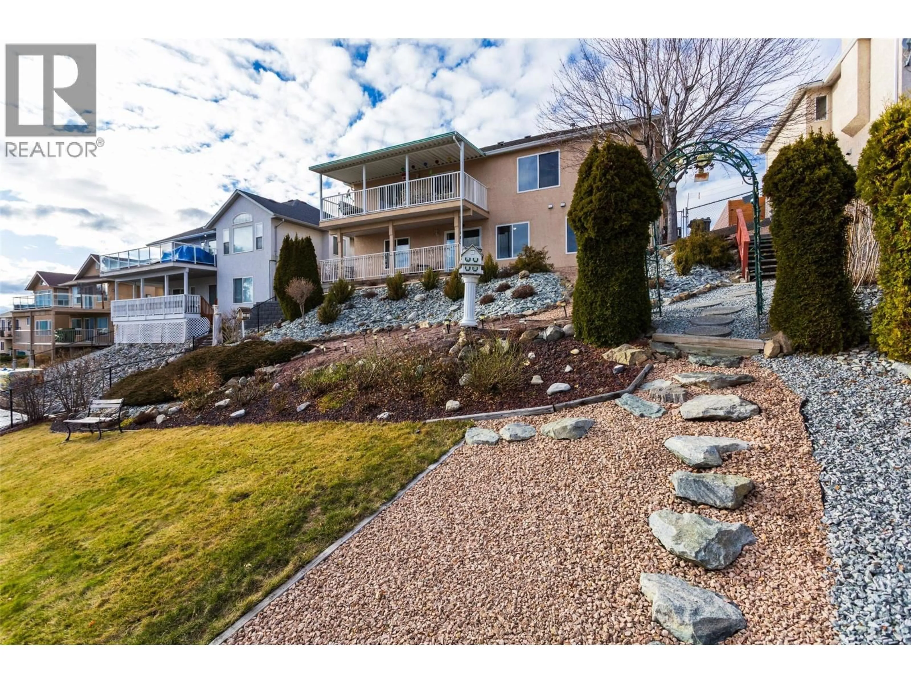 A pic from outside/outdoor area/front of a property/back of a property/a pic from drone, street for 2170 SUNVIEW DRIVE, West Kelowna British Columbia V1Z3R2