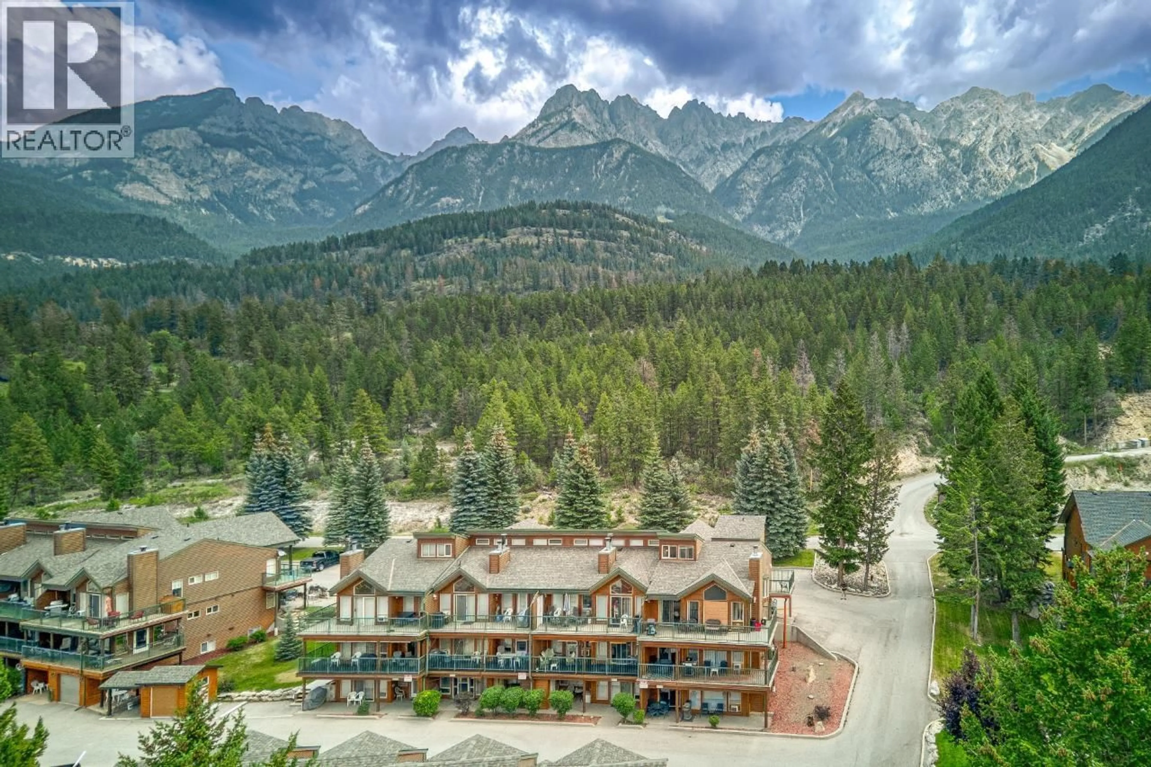 A pic from outside/outdoor area/front of a property/back of a property/a pic from drone, mountain view for 605 - 5155 FAIRWAY DRIVE, Fairmont Hot Springs British Columbia V0B1L1