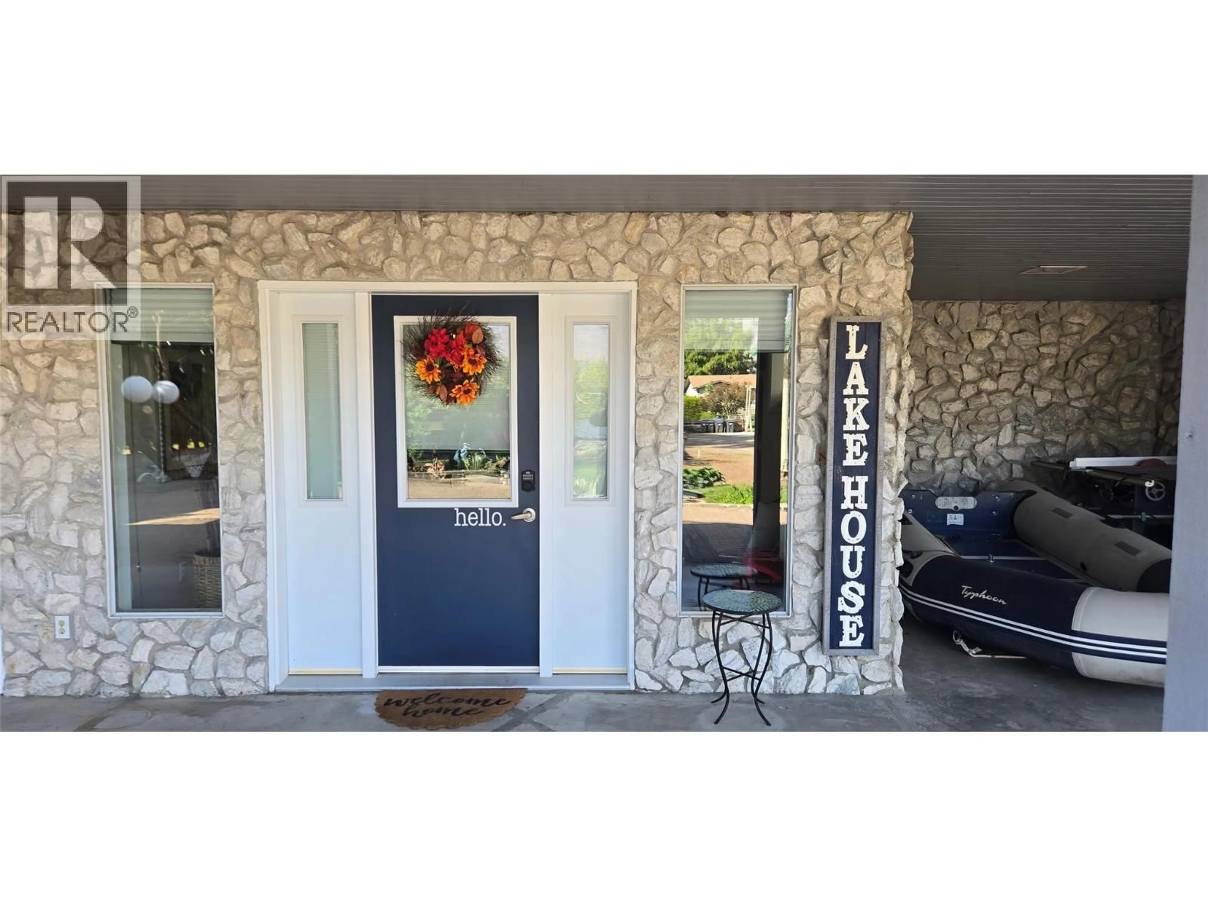 Indoor entryway for 1602 85TH STREET, Osoyoos British Columbia V0H1V1