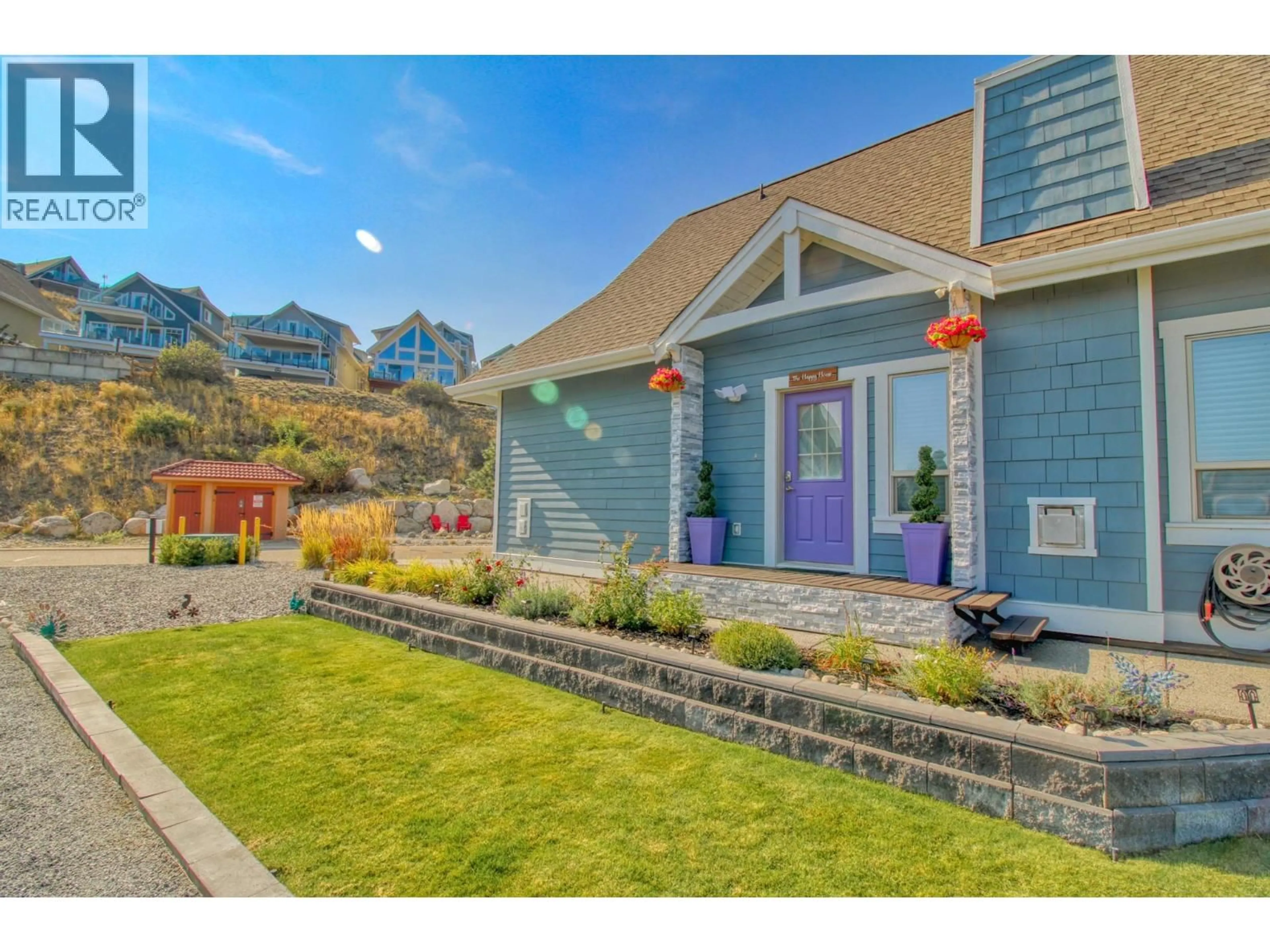 Home with vinyl exterior material, mountain view for 64 - 6933 BARCELONA DRIVE, Kelowna British Columbia V1Z3R8