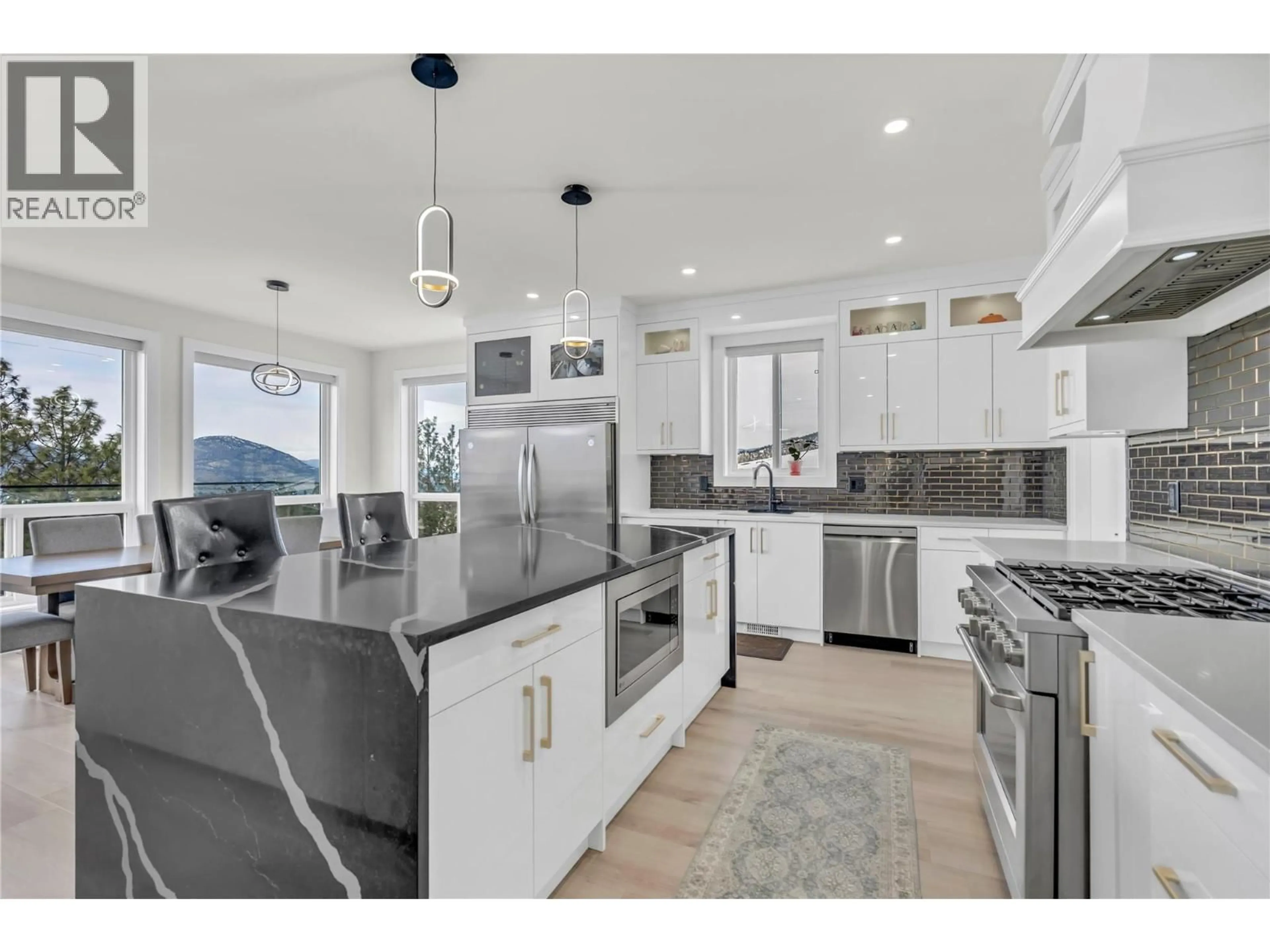 Open concept kitchen, unknown for 2719 HAWTHORN DRIVE, Penticton British Columbia V2A9A9