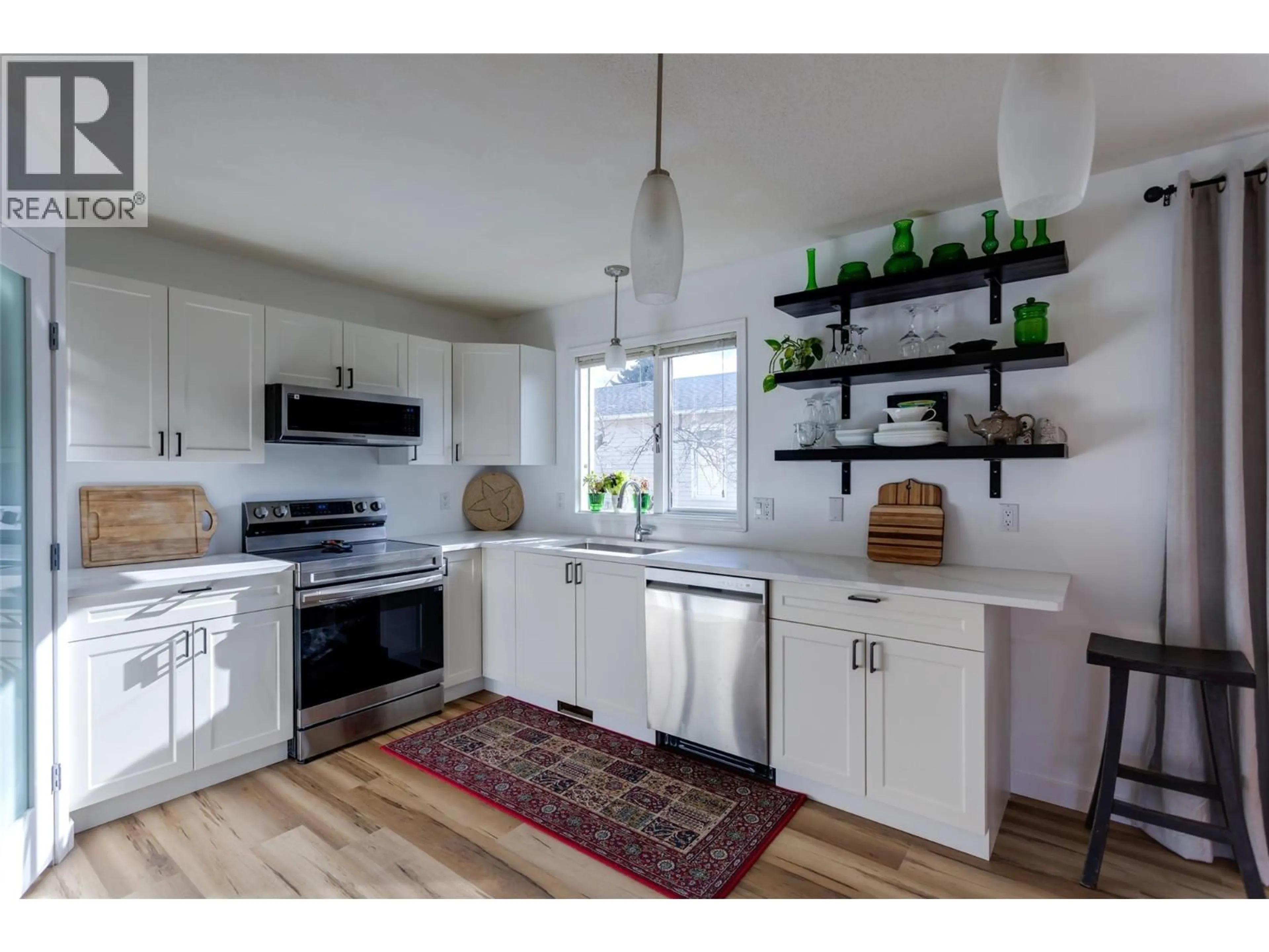 Open concept kitchen, unknown for 527 - 1255 RAYMER AVENUE, Kelowna British Columbia V1W3S3