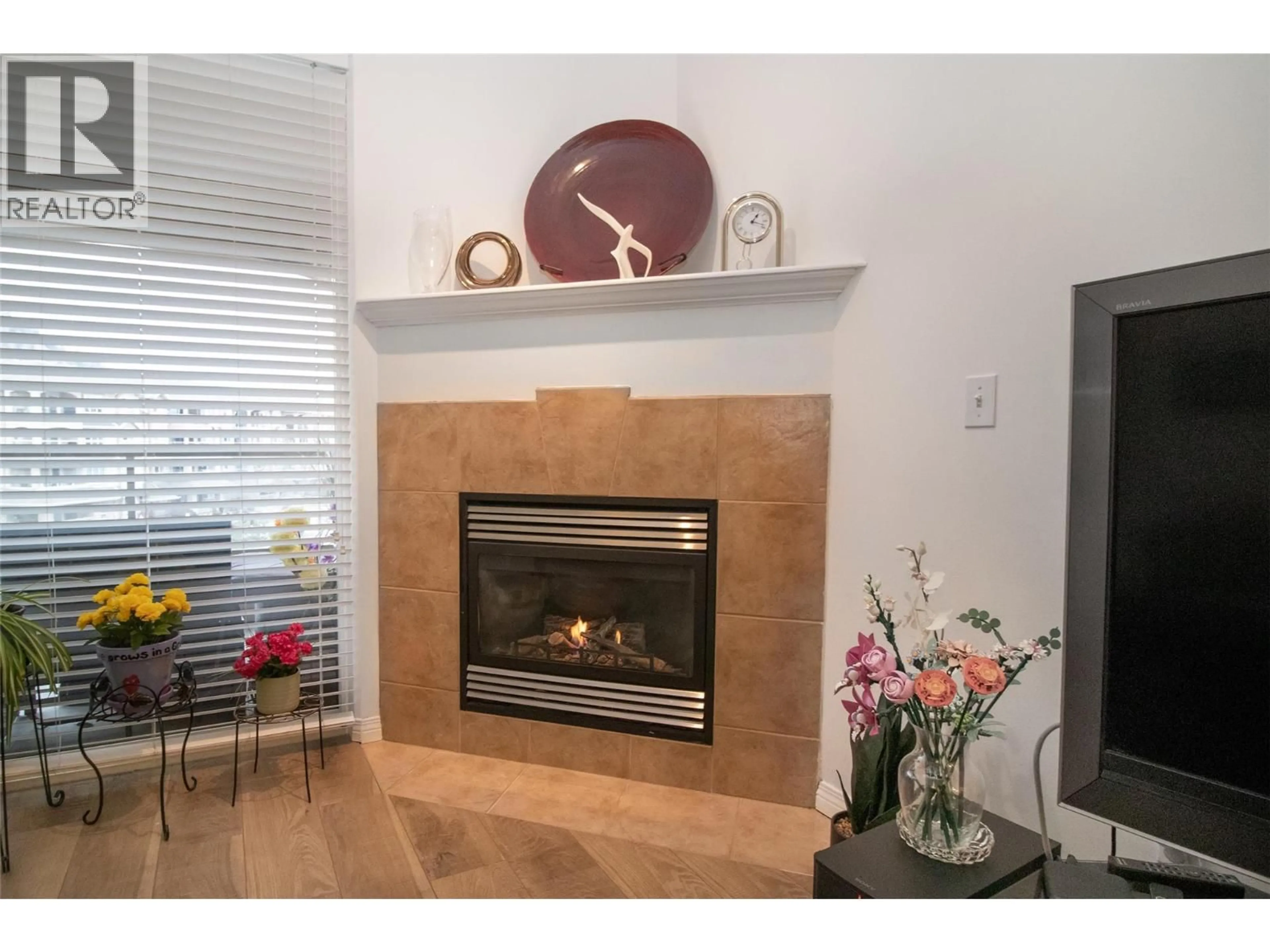 Unknown for 309 - 1960 ENTERPRISE WAY, Kelowna British Columbia V1Y9S5