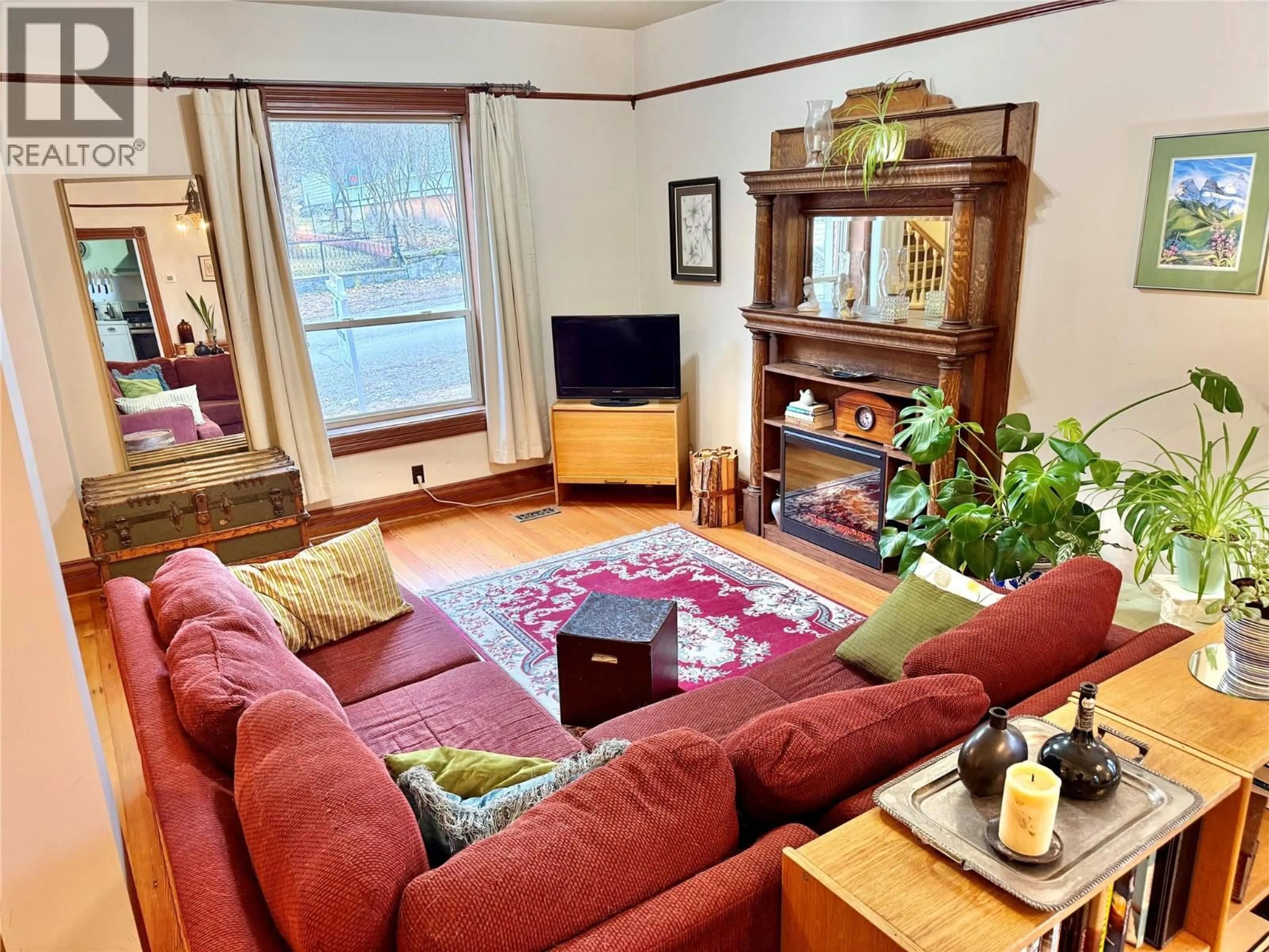 Living room with furniture, unknown for 267 LONG LAKE AVENUE, Greenwood British Columbia V0H1J0