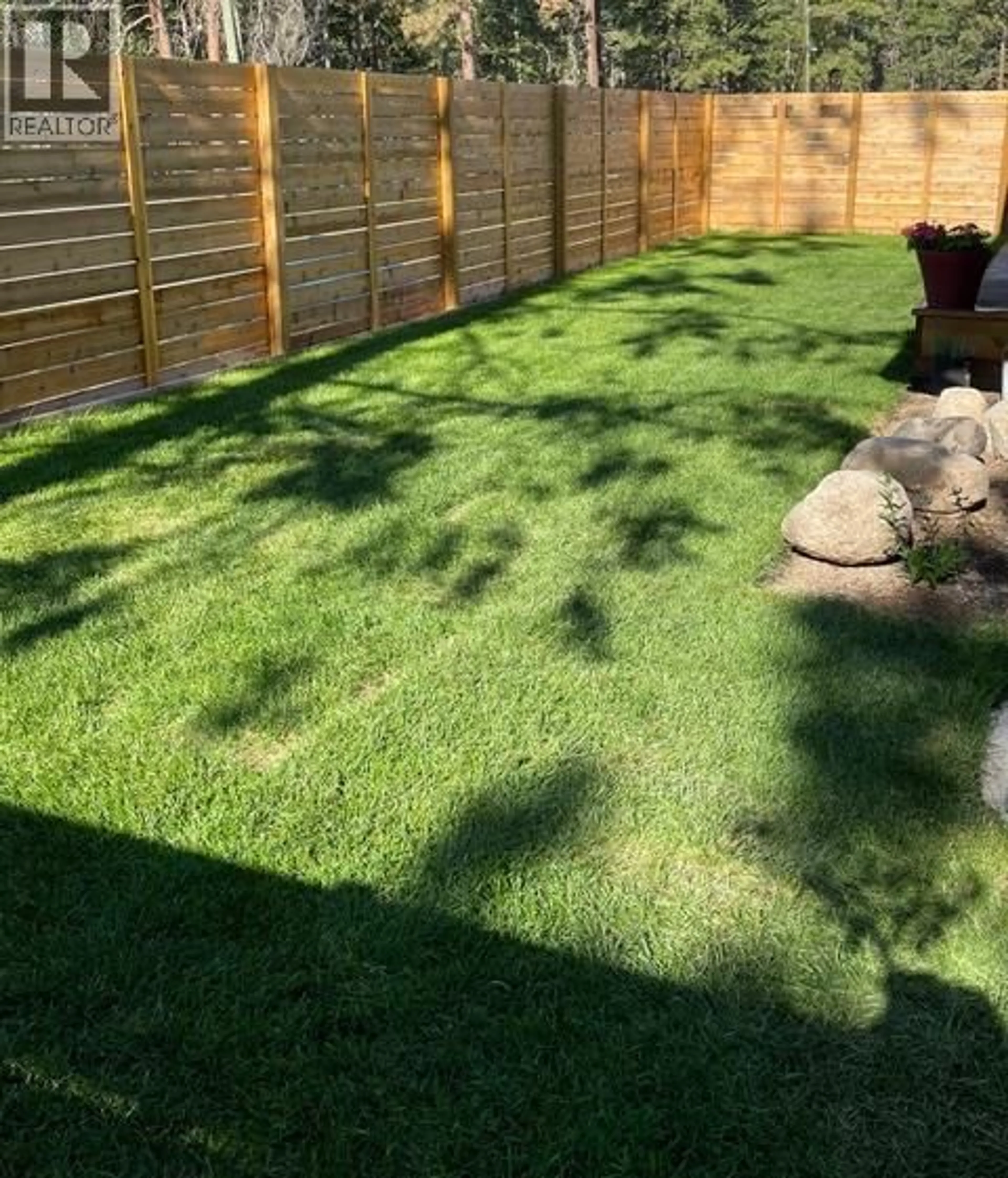 Patio, unknown for 664 MUIR ROAD, Kelowna British Columbia V1Z3W1