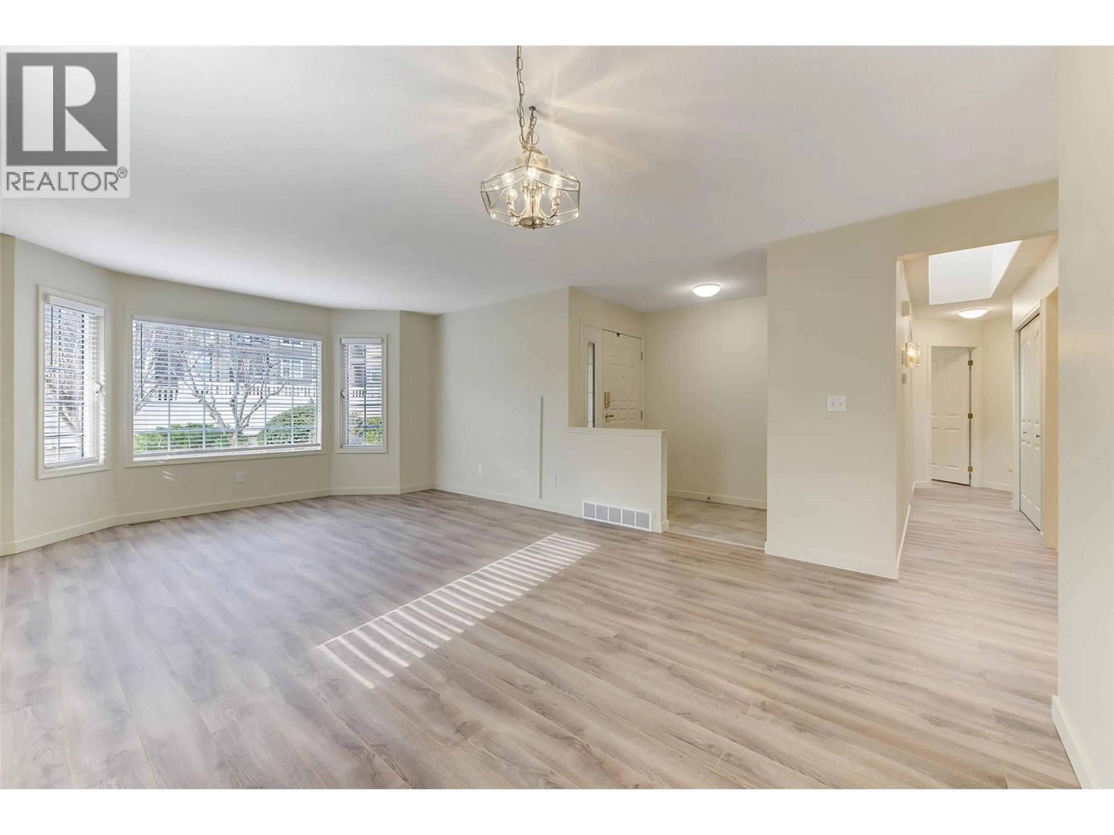 Unknown for 203 - 595 YATES ROAD, Kelowna British Columbia V1V1P8