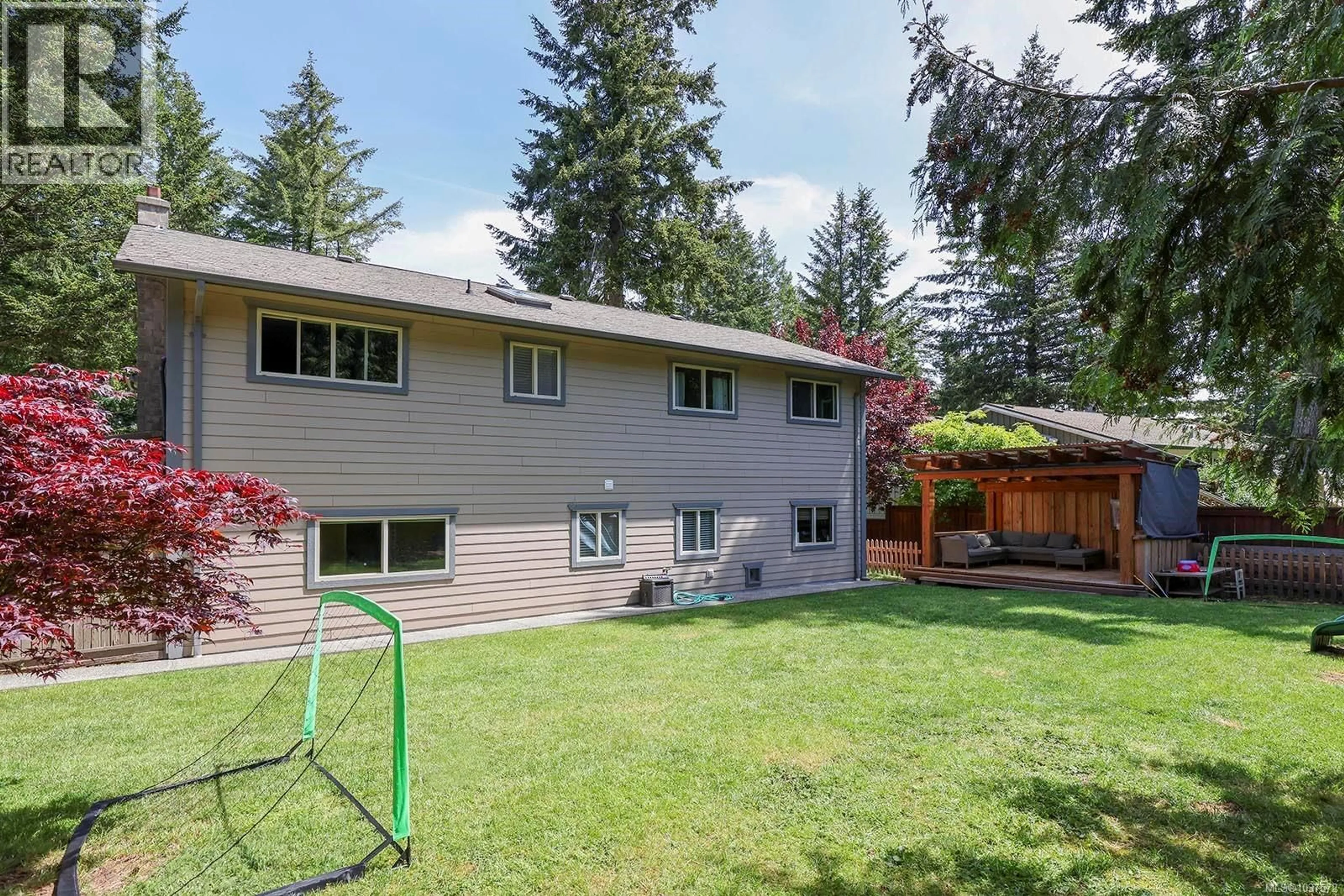Home with vinyl exterior material, unknown for 8045 HARMONY CRESCENT, Merville British Columbia V0R2M0