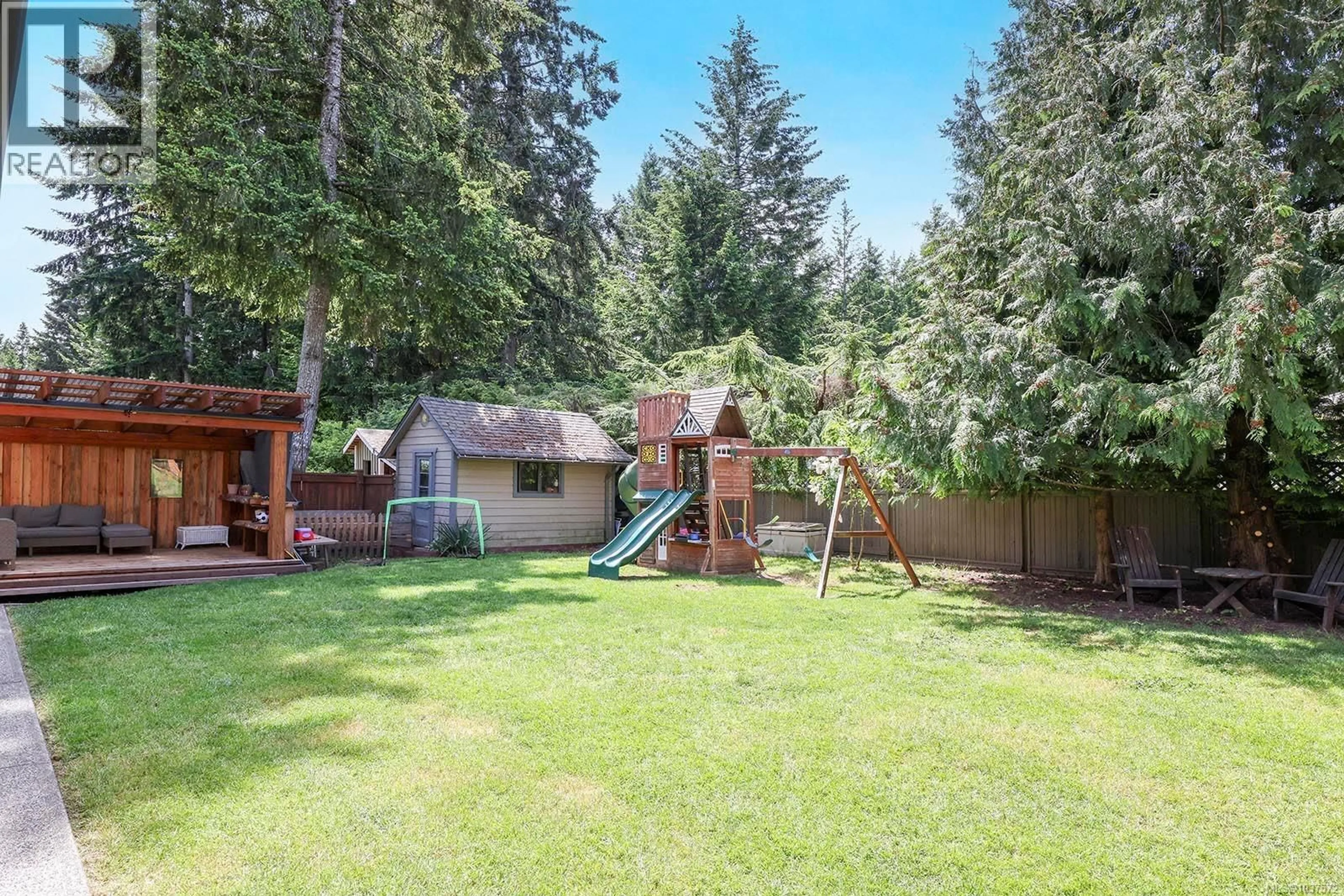 Patio, forest/trees view for 8045 HARMONY CRESCENT, Merville British Columbia V0R2M0
