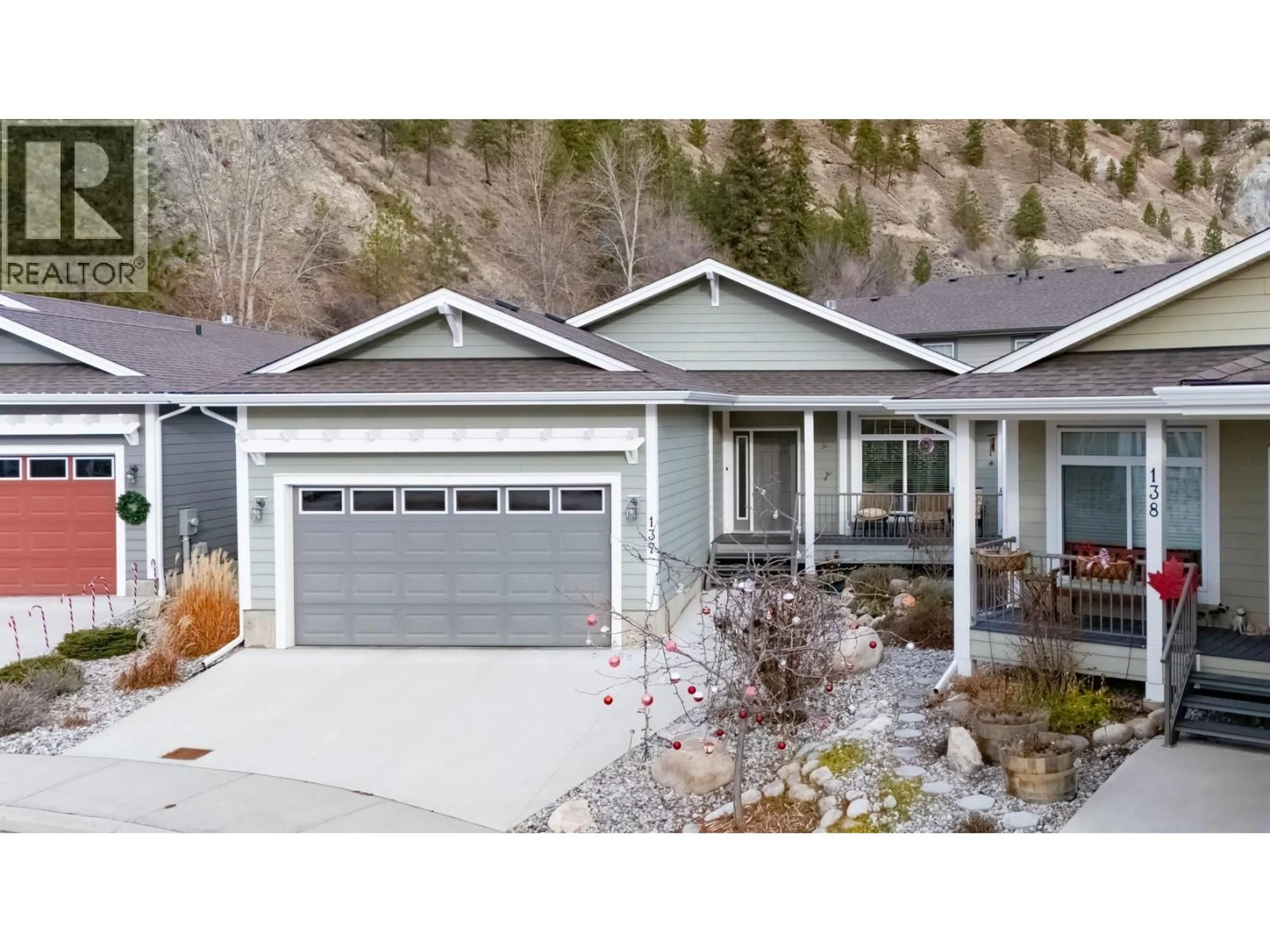Home with vinyl exterior material, street for 137 - 1675 PENTICTON AVENUE, Penticton British Columbia V2A9E2