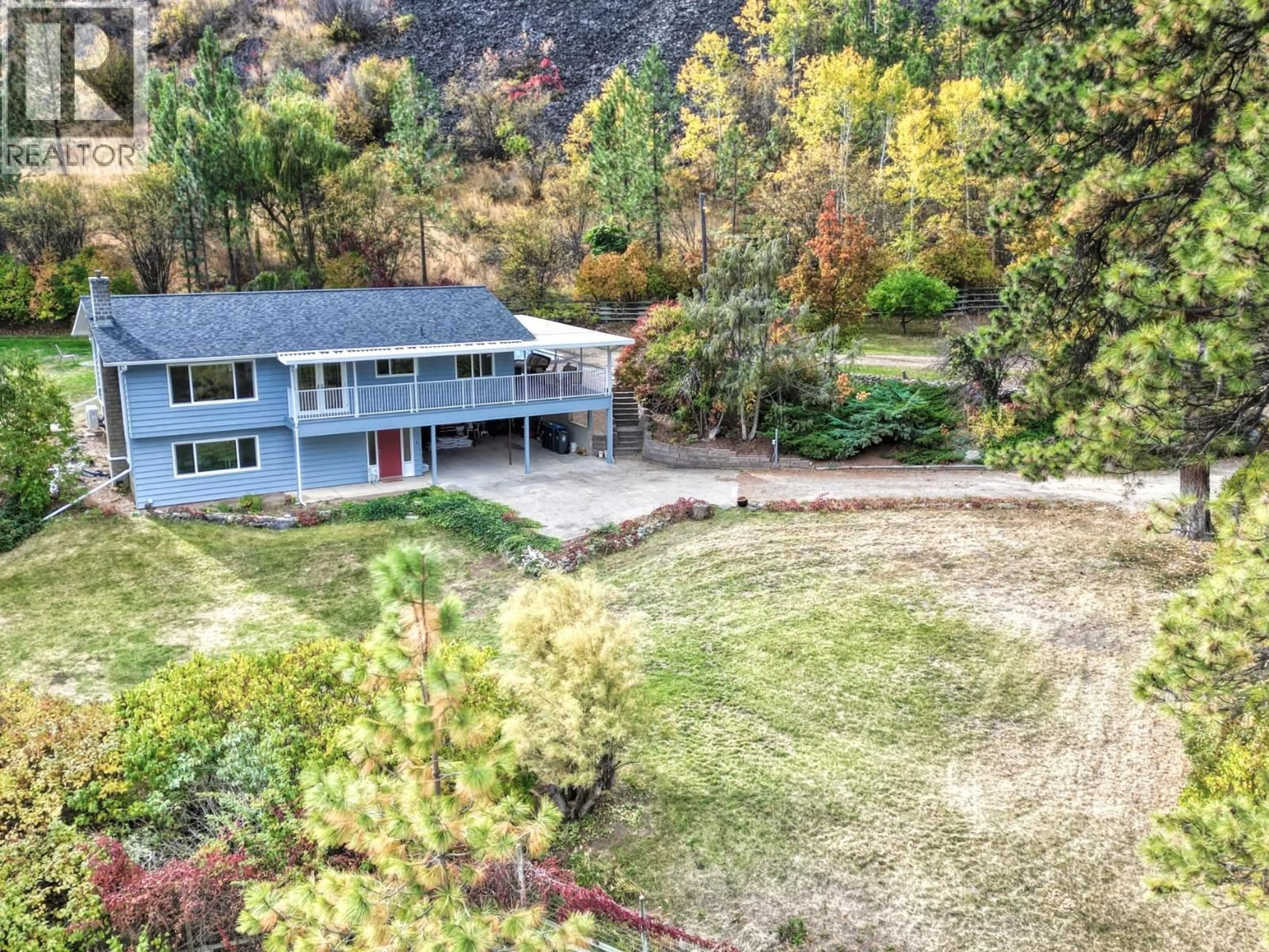 A pic from outside/outdoor area/front of a property/back of a property/a pic from drone, mountain view for 2807 WILLOWBROOK RD ROAD, Oliver British Columbia V0H1T5