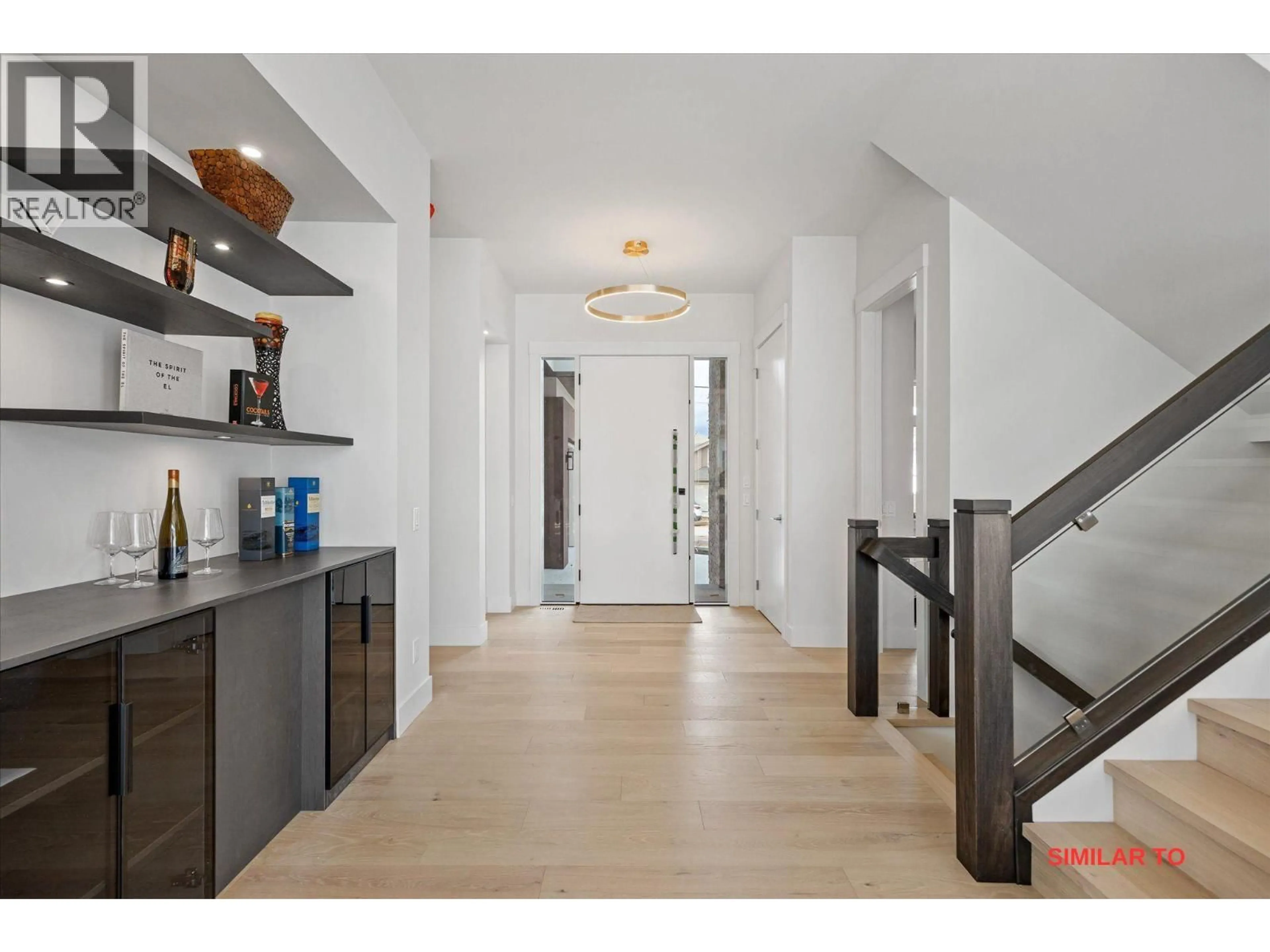 Indoor entryway for 4621 FORDHAM ROAD, Kelowna British Columbia V1W1P1