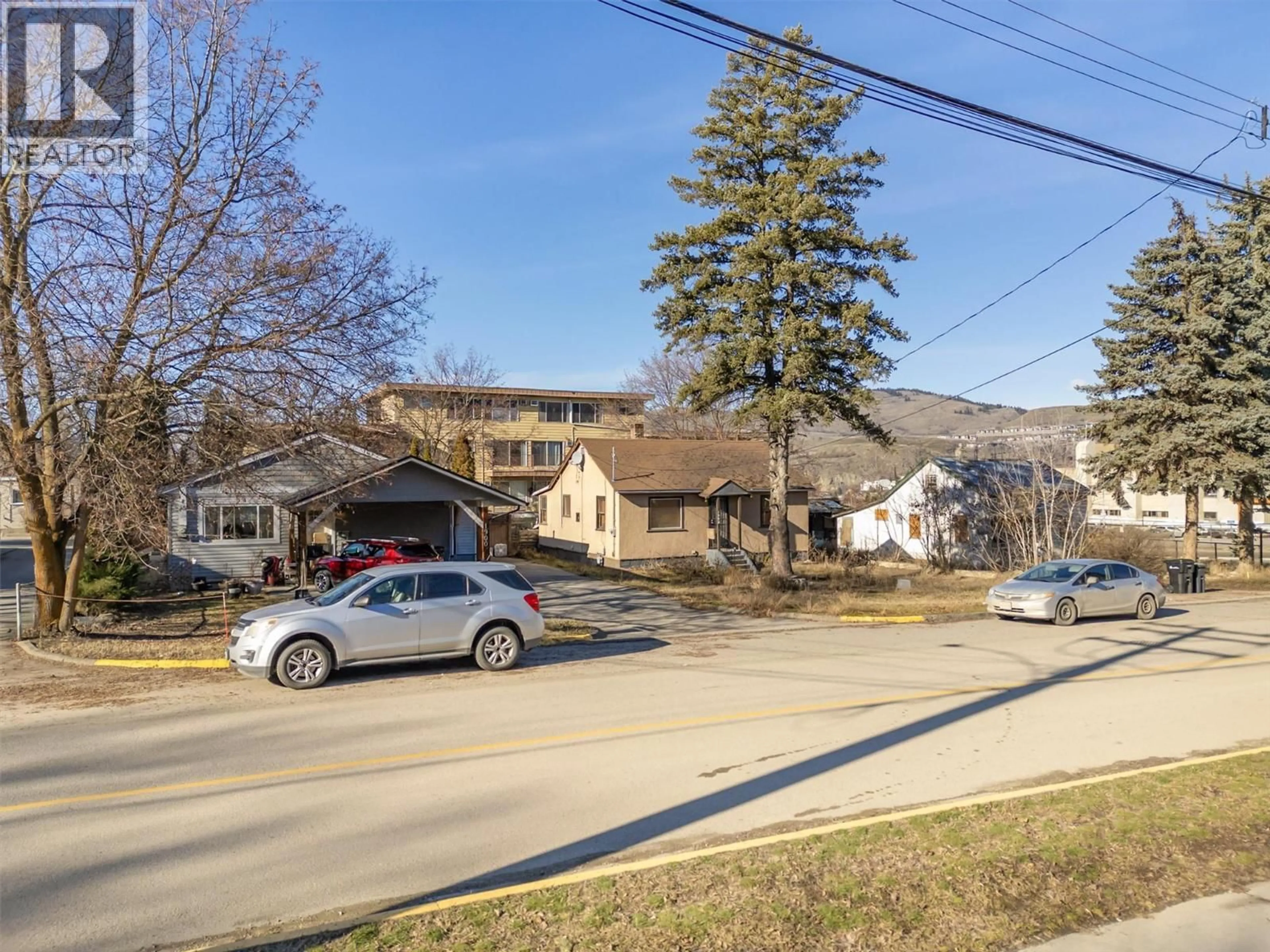 A pic from outside/outdoor area/front of a property/back of a property/a pic from drone, street for 1900 31 STREET, Vernon British Columbia V1T5G9