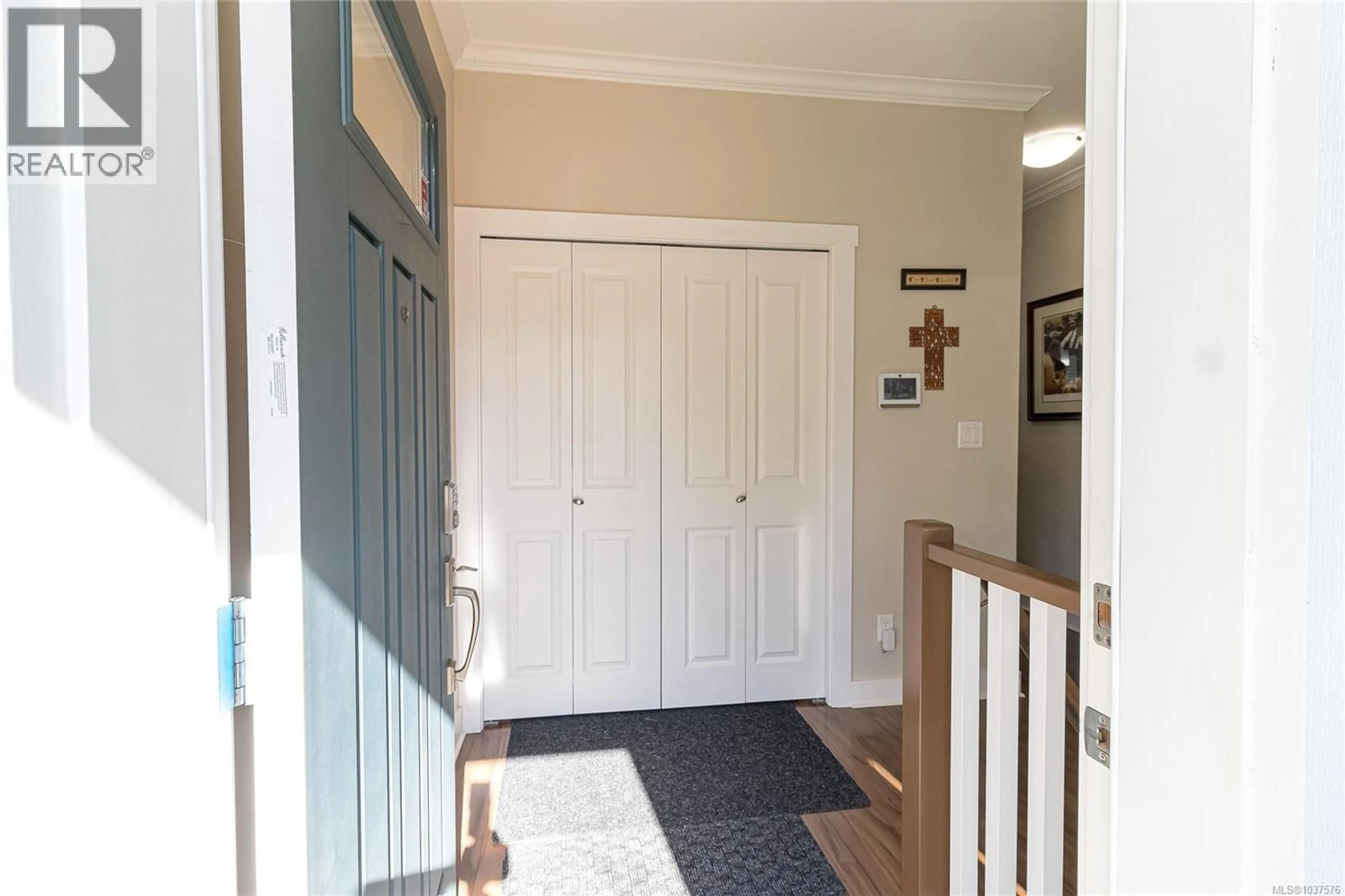 Indoor entryway for 1318 ARTESIAN COURT, Langford British Columbia V9B0L9