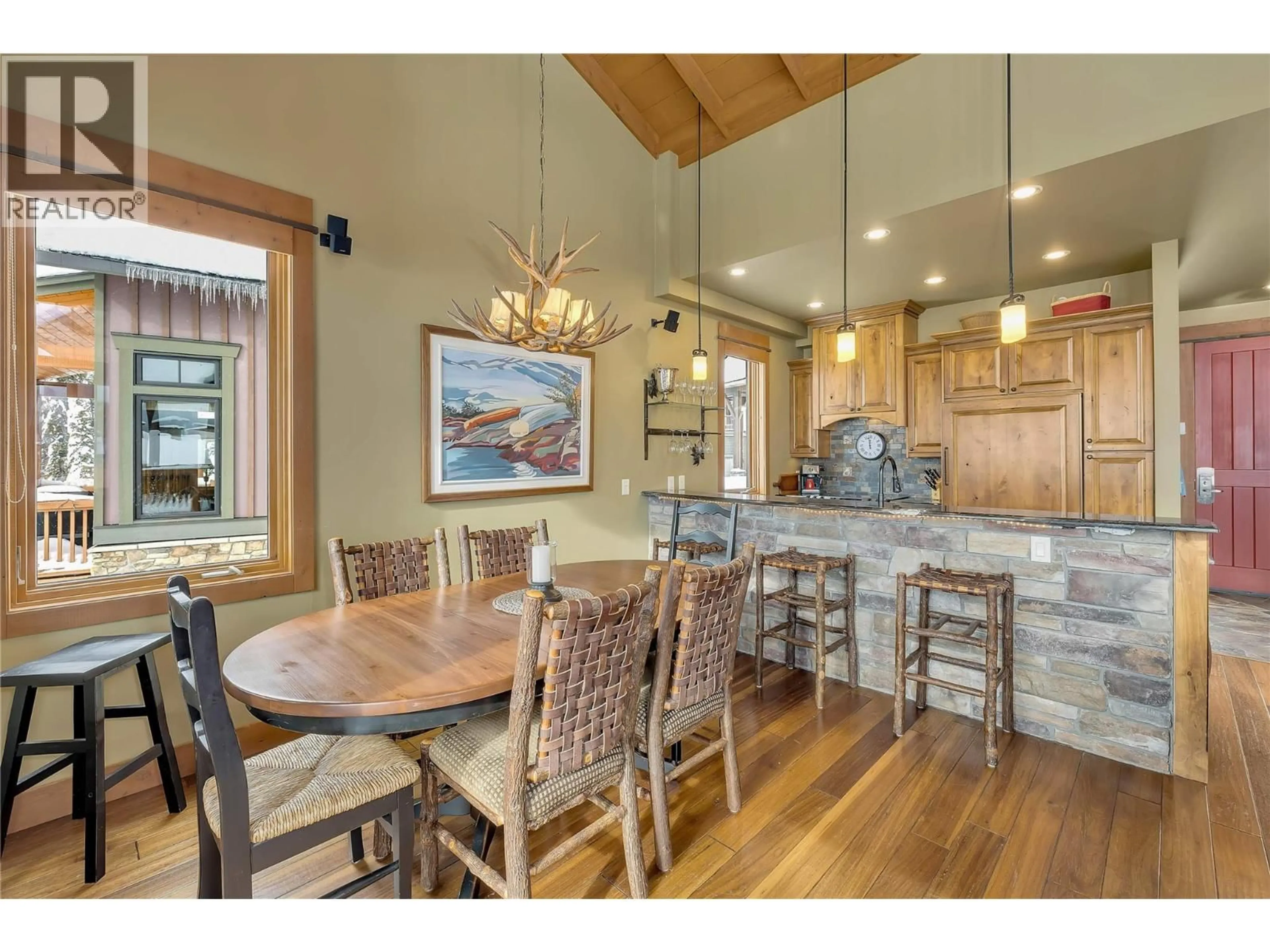 Open concept kitchen, wood/laminate floor for 8 - 255 FEATHERTOP WAY, Big White British Columbia V1P1P3