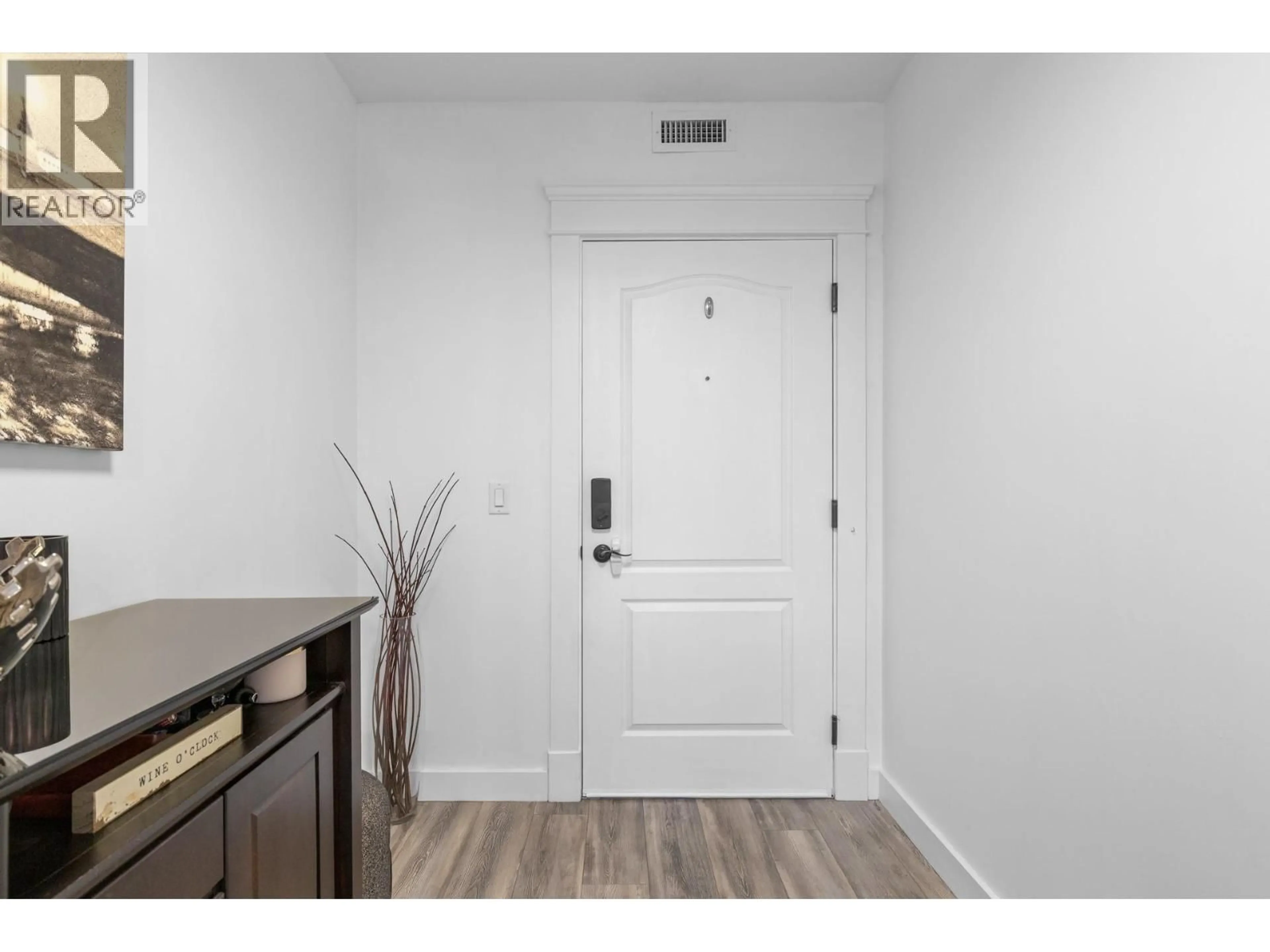 Indoor entryway for 417 - 2070 BOUCHERIE ROAD, West Kelowna British Columbia V4T3K9