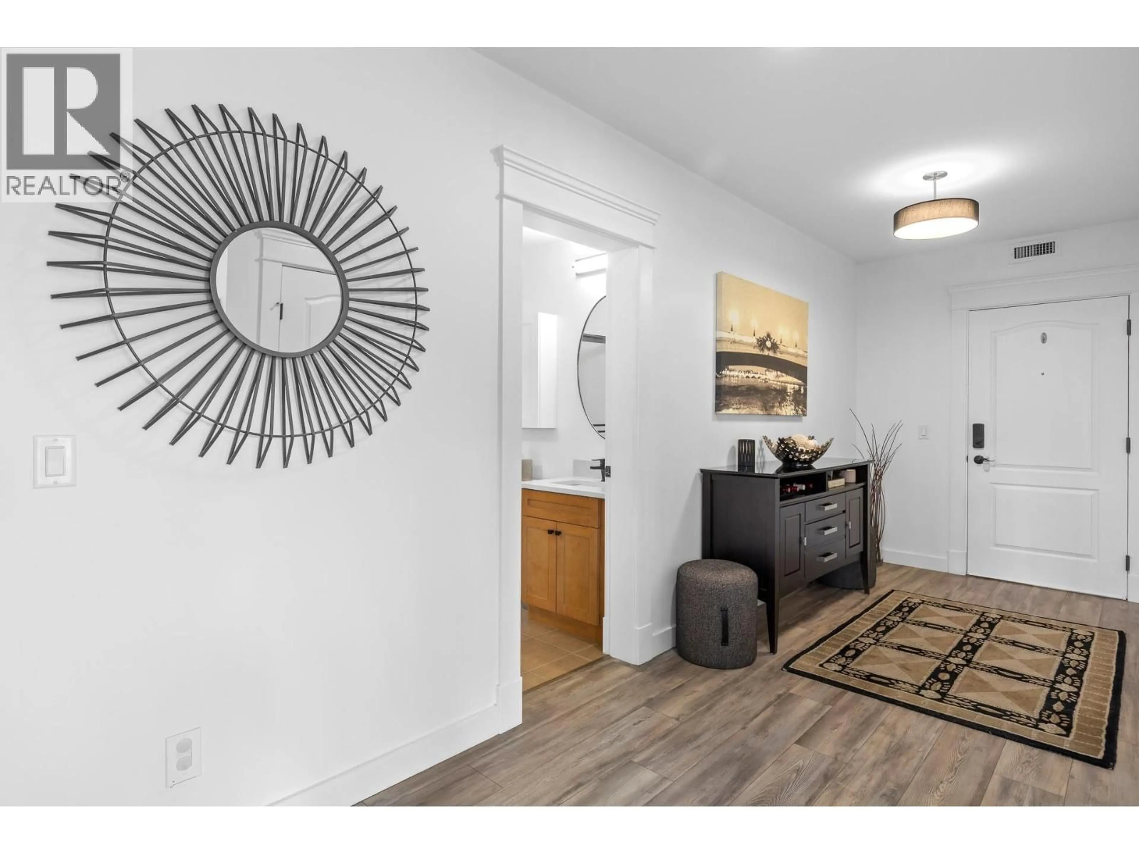 Indoor entryway for 417 - 2070 BOUCHERIE ROAD, West Kelowna British Columbia V4T3K9